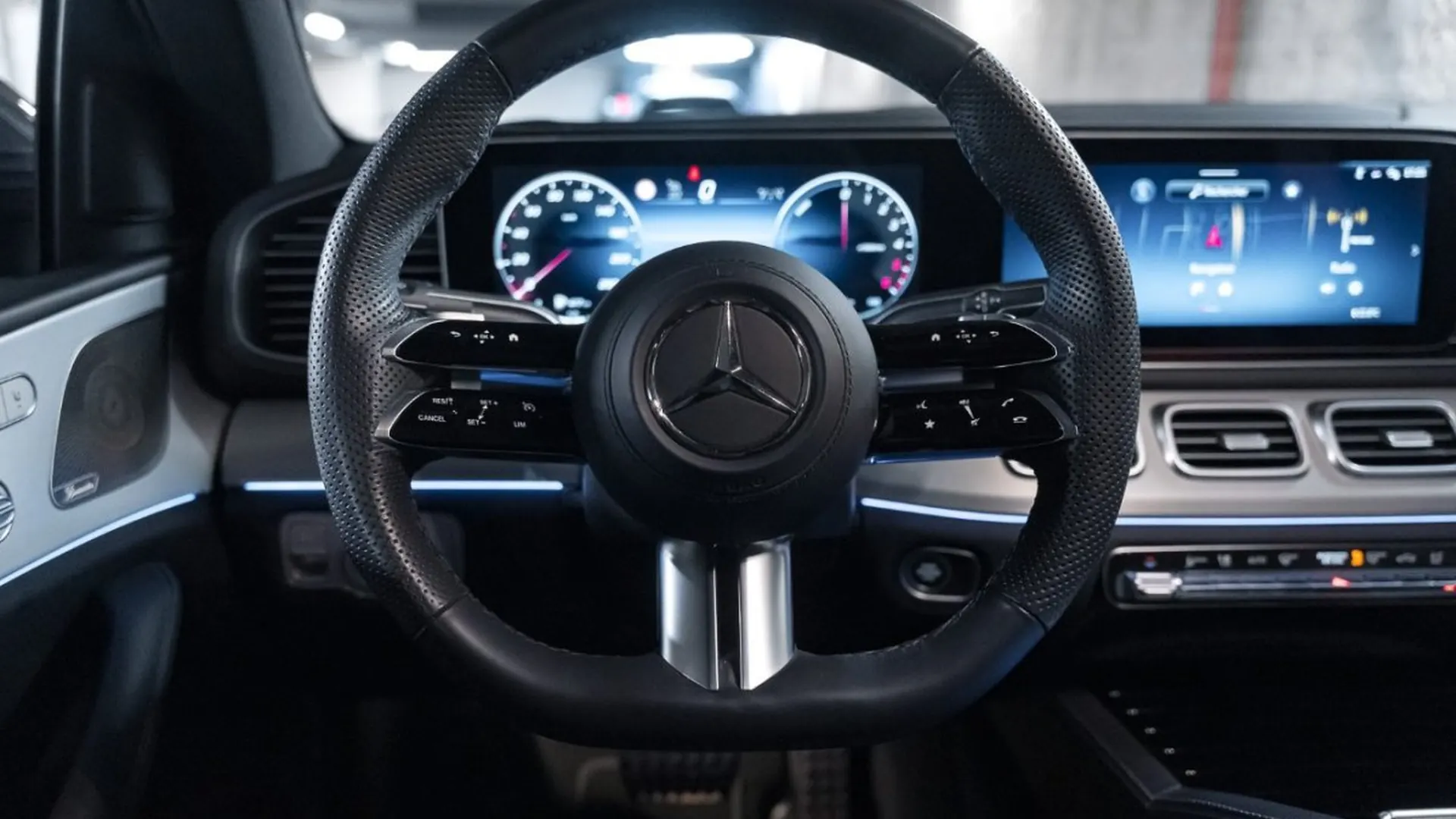Mercedes-Benz GLE — photo 31