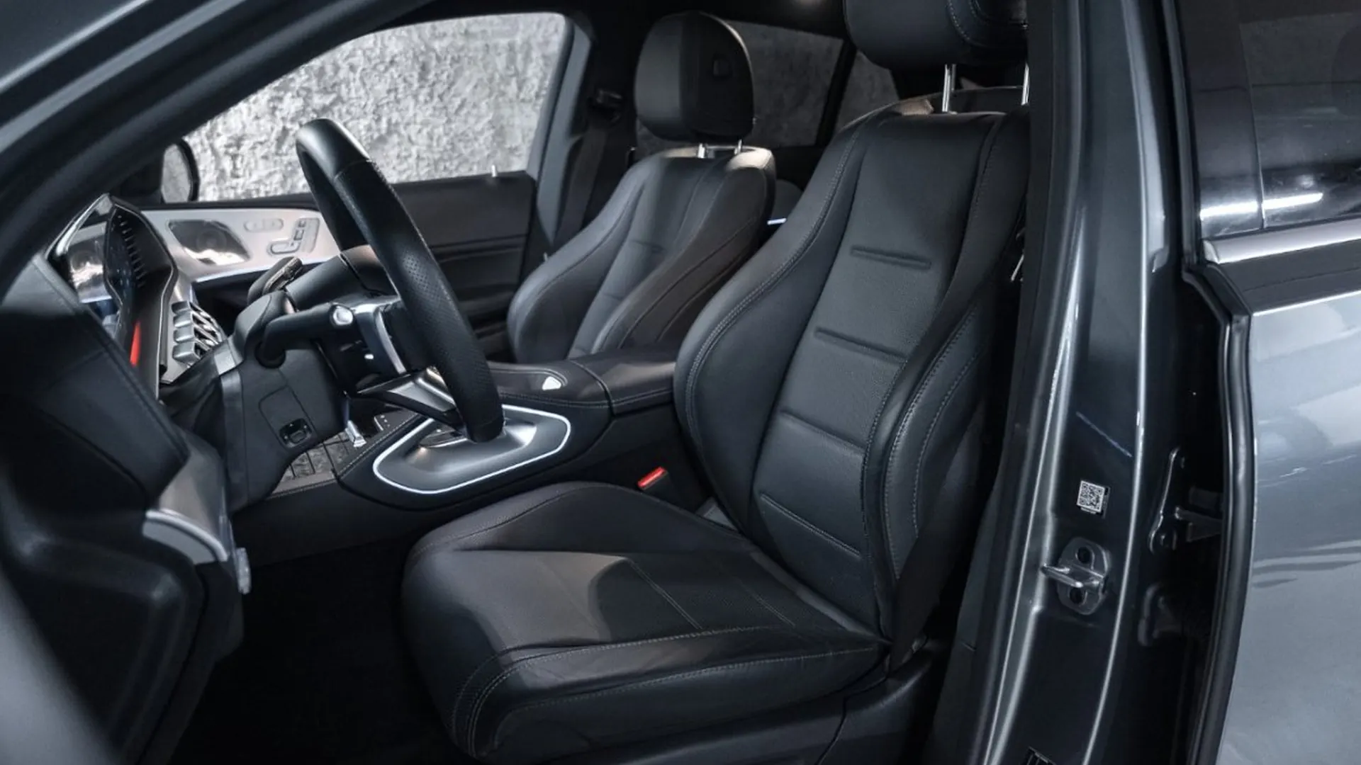 Mercedes-Benz GLE — photo 27