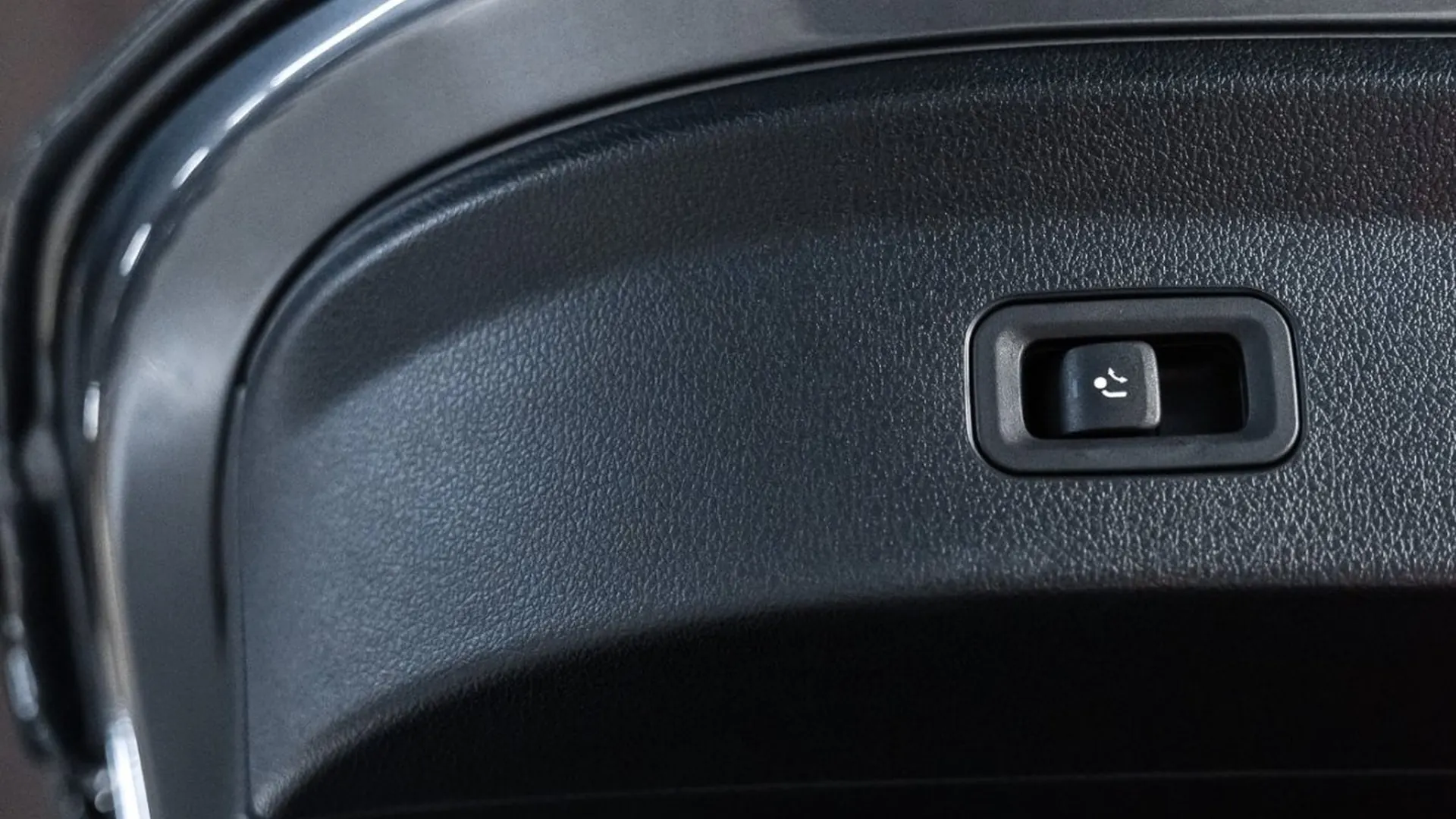 Mercedes-Benz GLE — photo 20