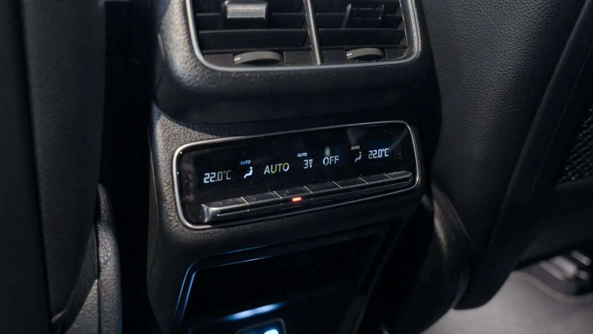 Mercedes-Benz GLE — photo 38