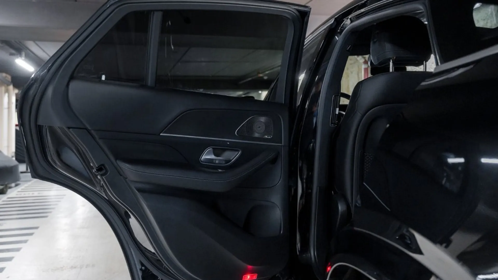 Mercedes-Benz GLE — photo 35
