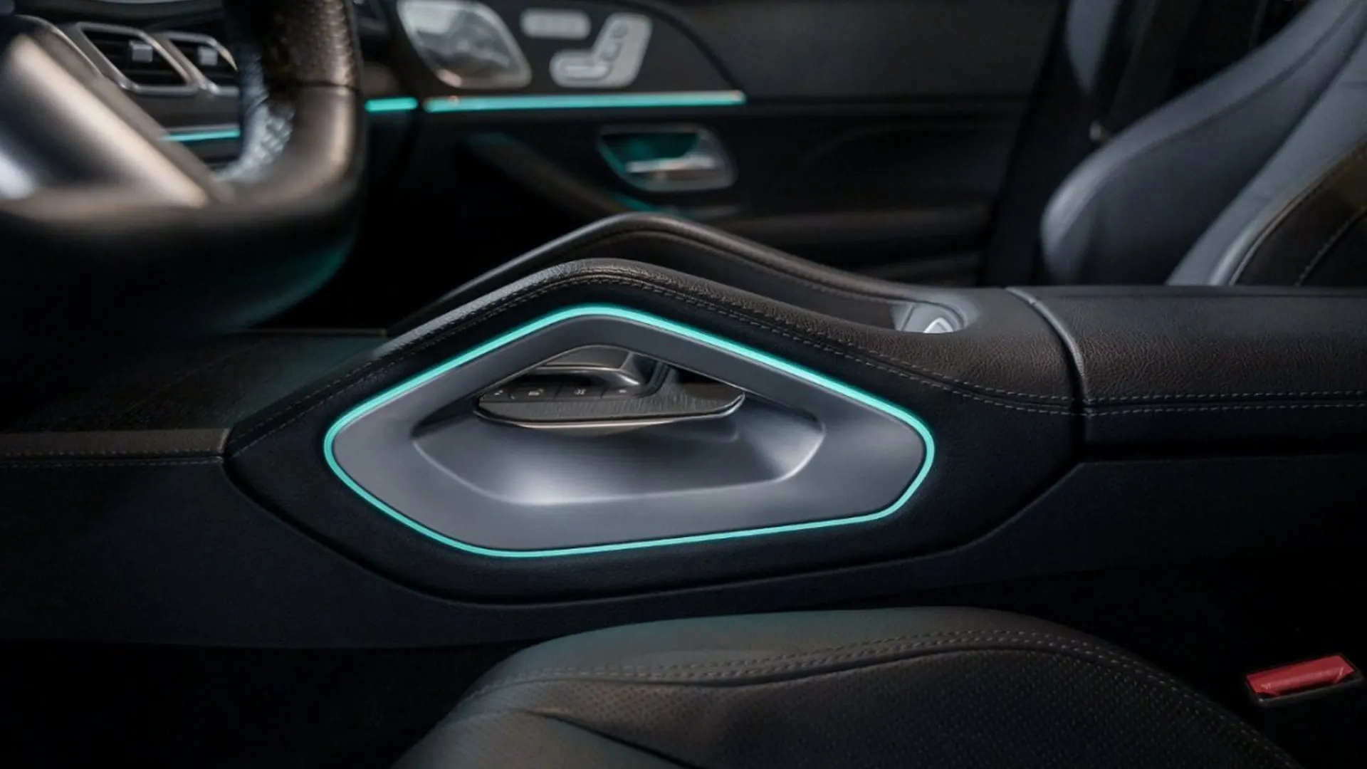 Mercedes-Benz GLE — photo 33