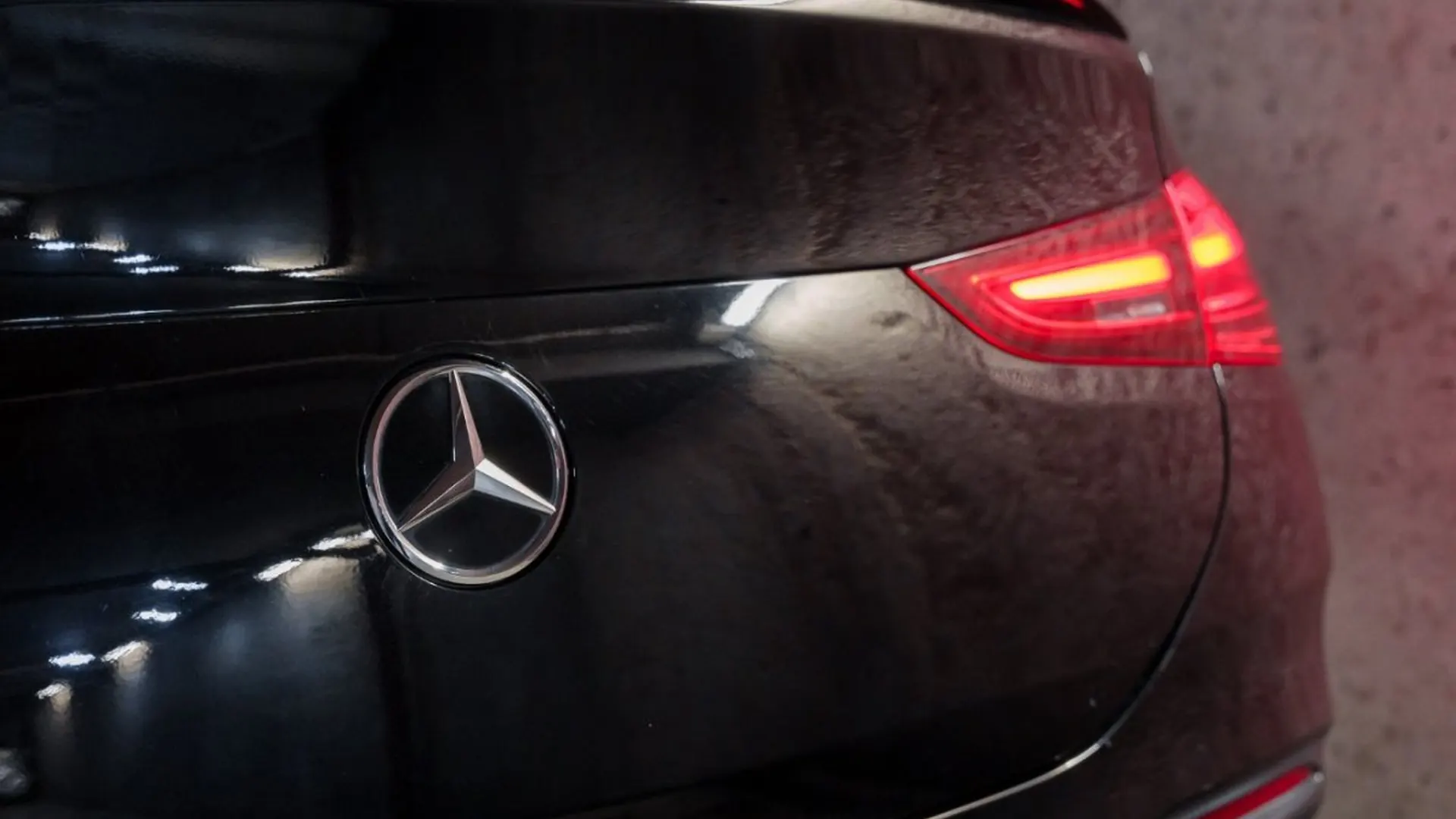 Mercedes-Benz GLE — photo 16