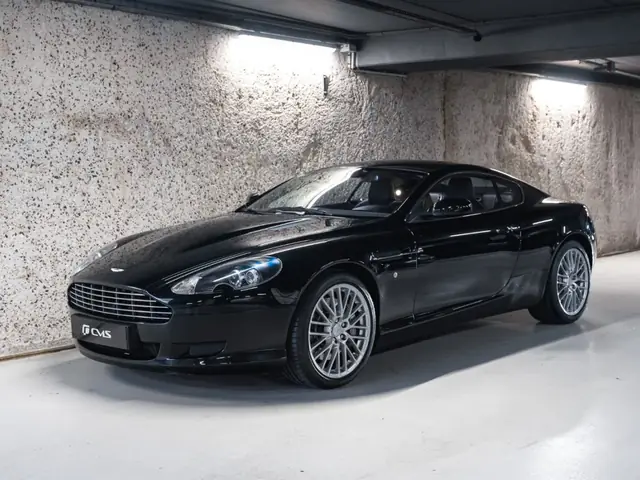 Aston Martin DB9