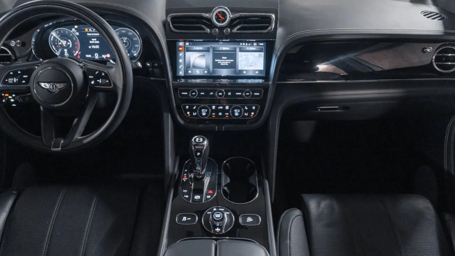 Bentley Bentayga — photo 32
