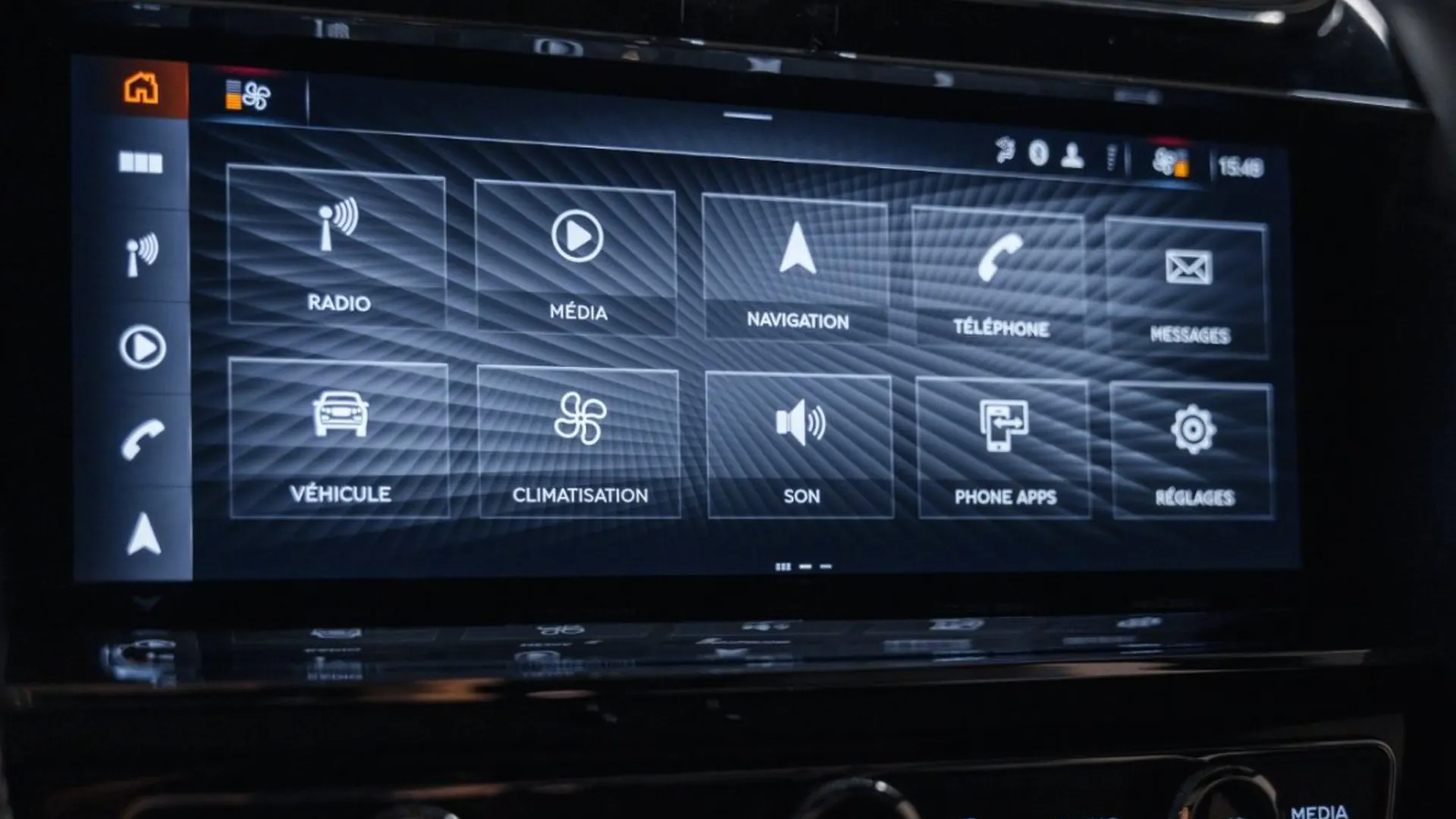 Bentley Bentayga — photo 35