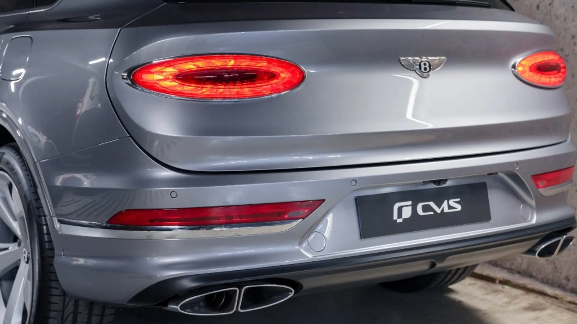 Bentley Bentayga — photo 16