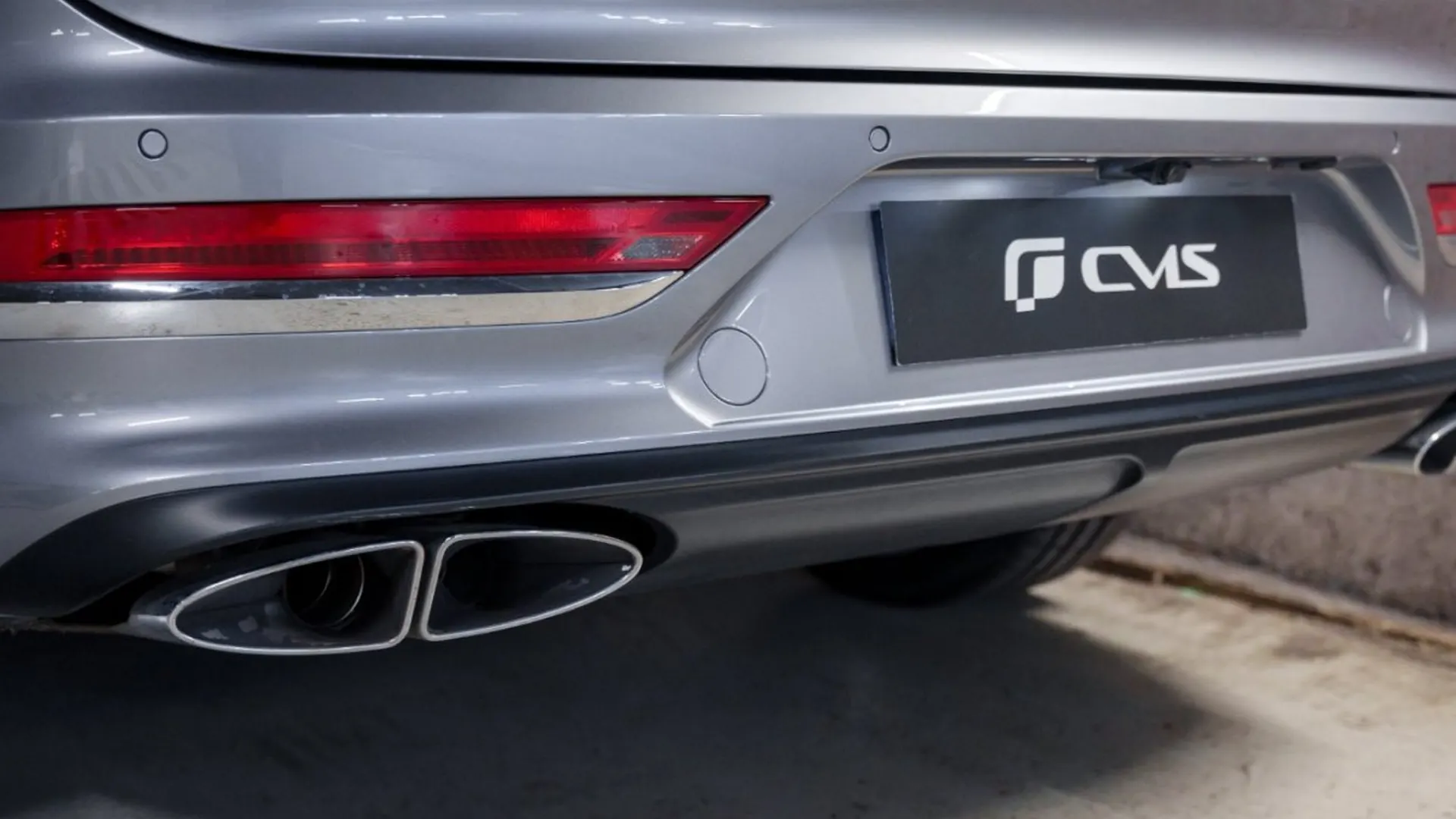 Bentley Bentayga — photo 19