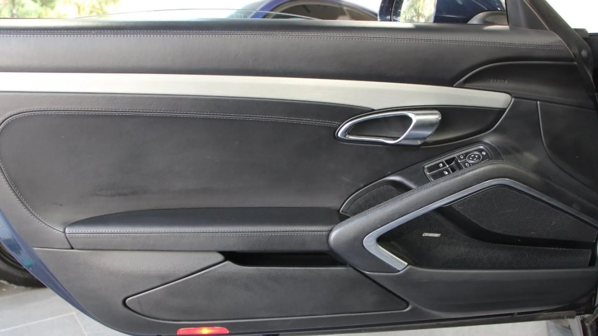 Porsche 911 — photo 6