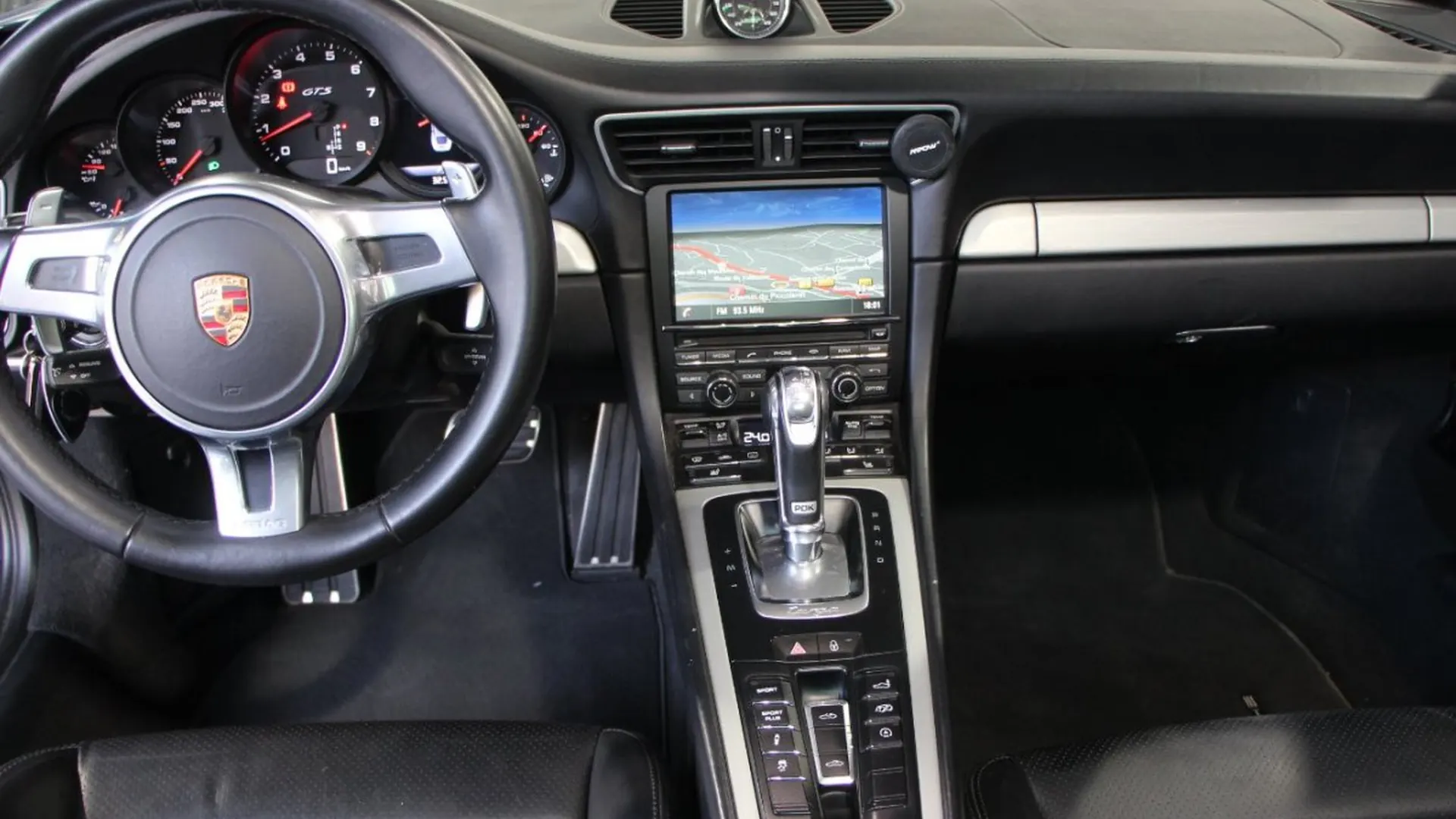 Porsche 911 — photo 8