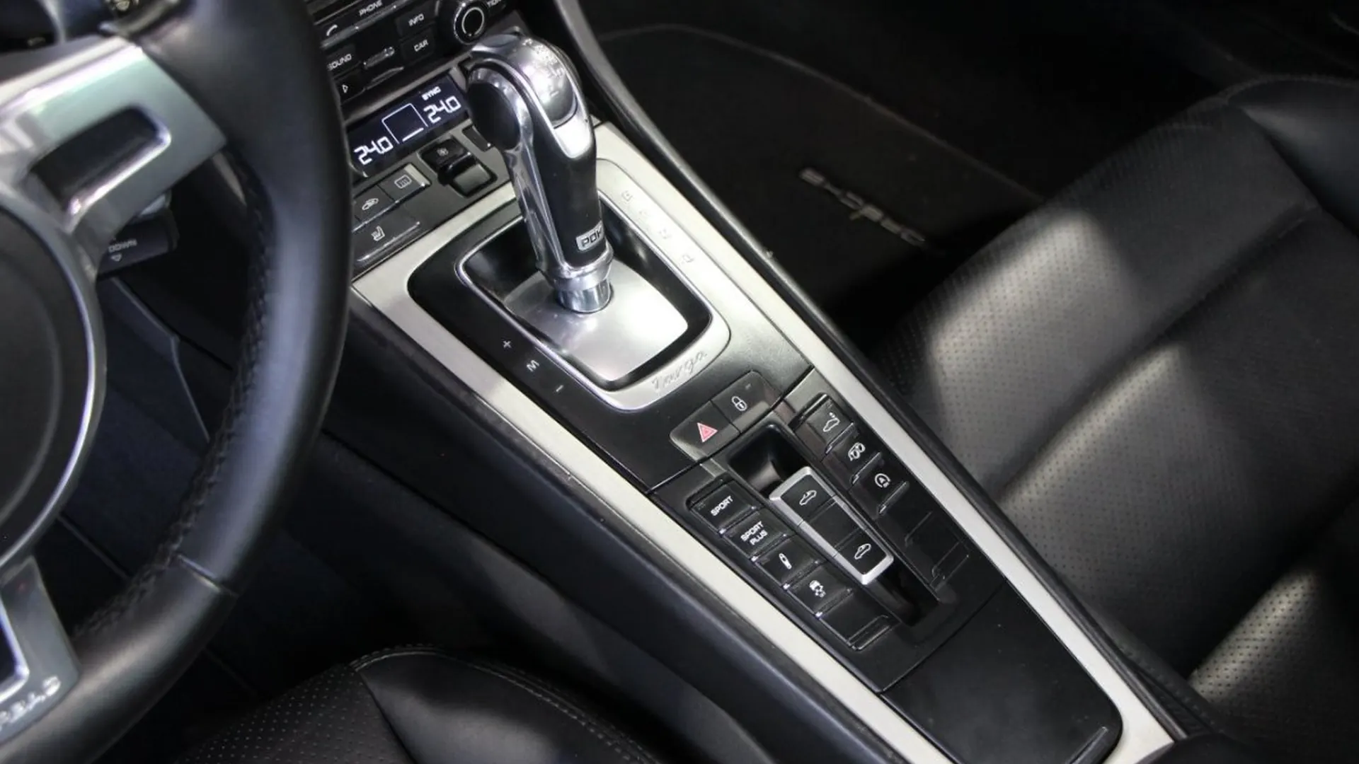 Porsche 911 — photo 15