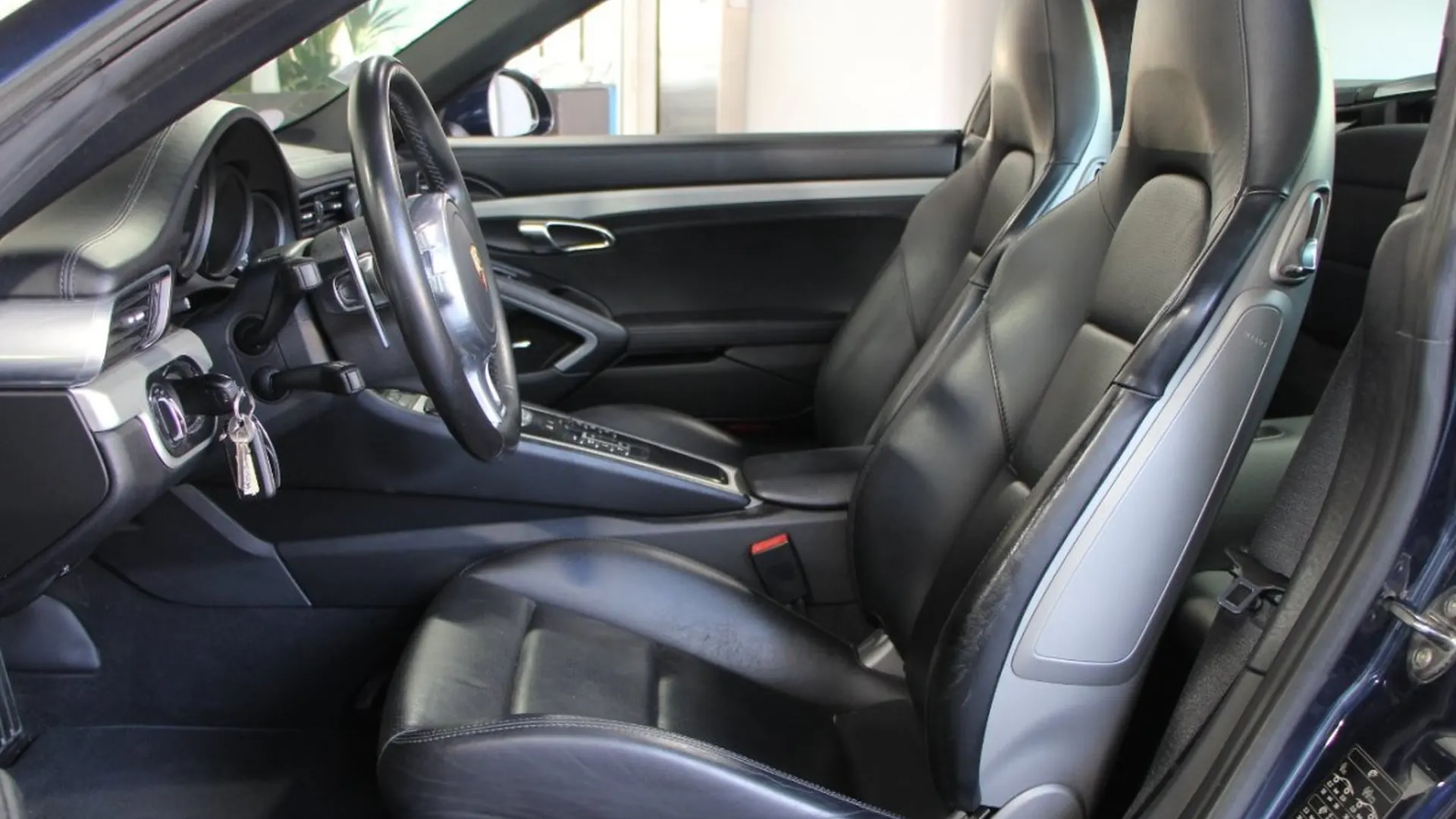 Porsche 911 — photo 5