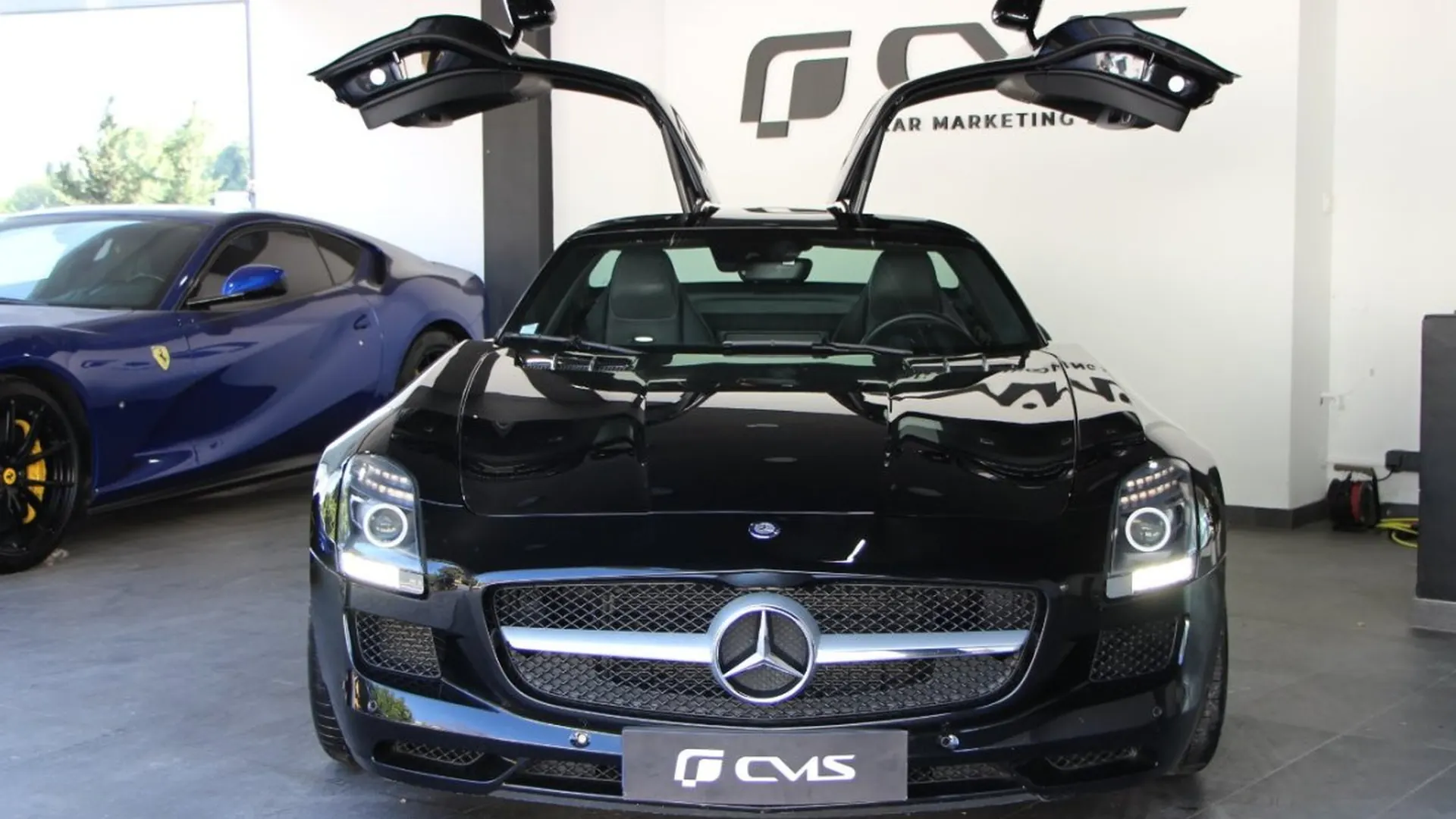 Mercedes-Benz SLS — photo 2