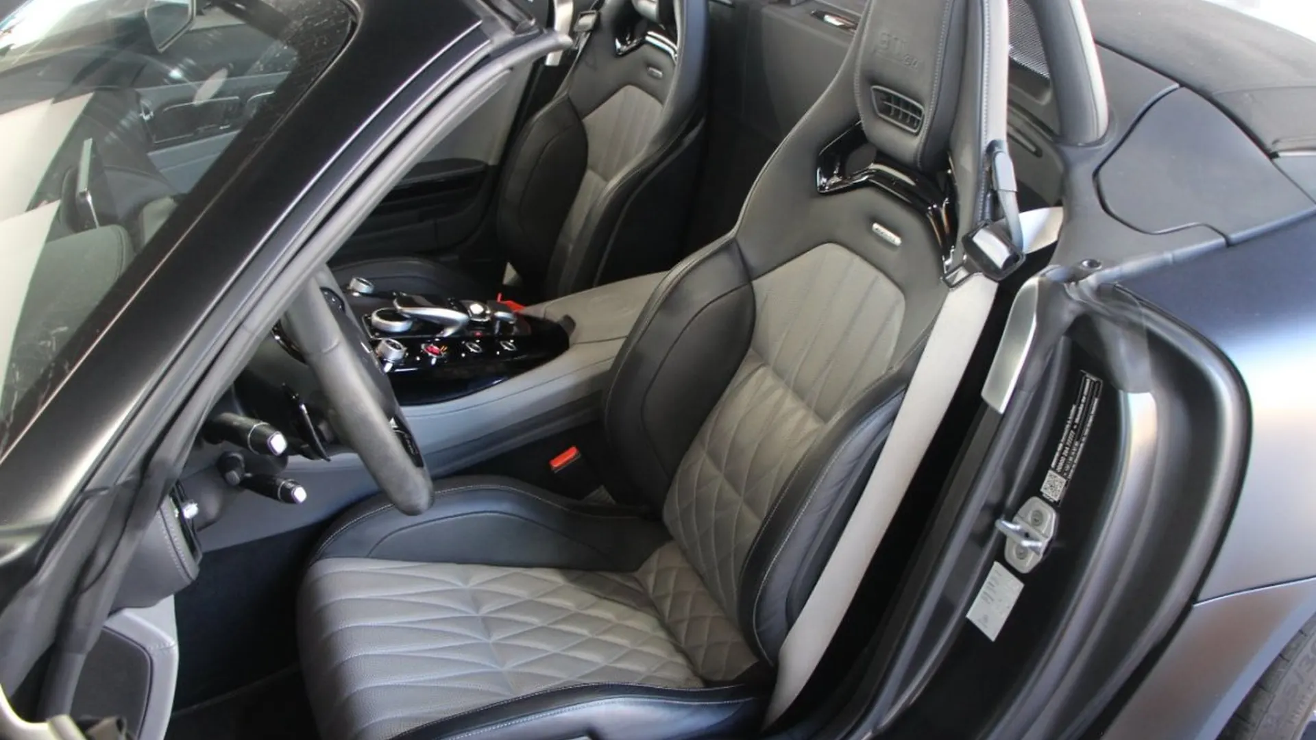 Mercedes-Benz AMG GT — photo 8