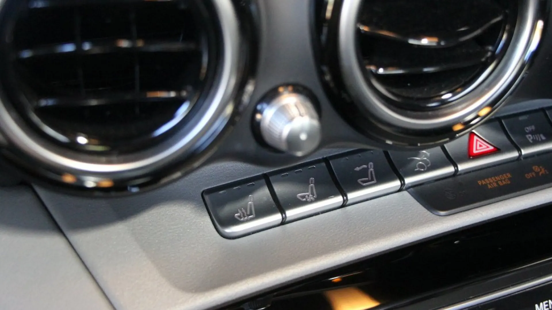 Mercedes-Benz AMG GT — photo 13