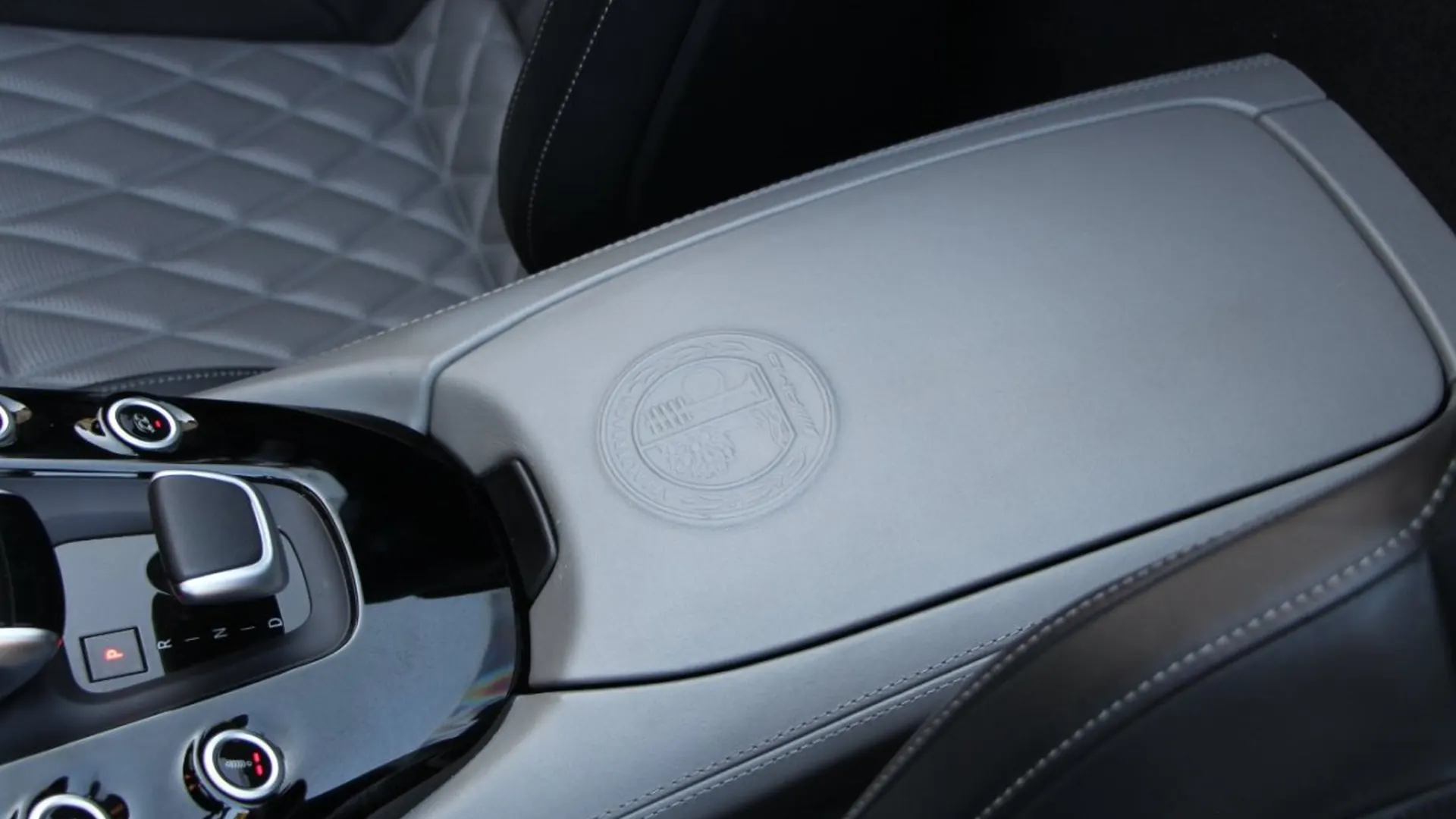 Mercedes-Benz AMG GT — photo 22