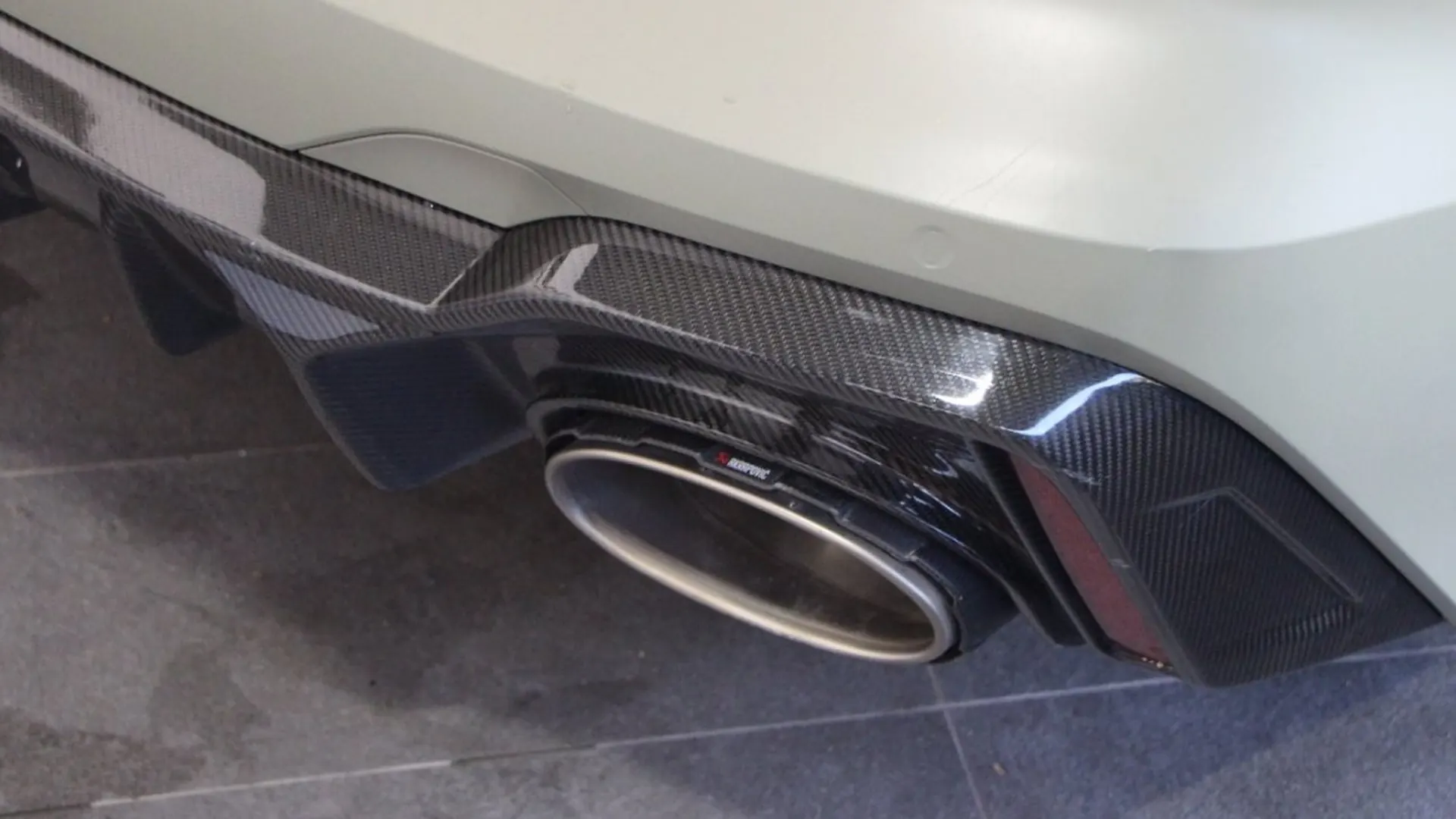 Audi RS6 — photo 9