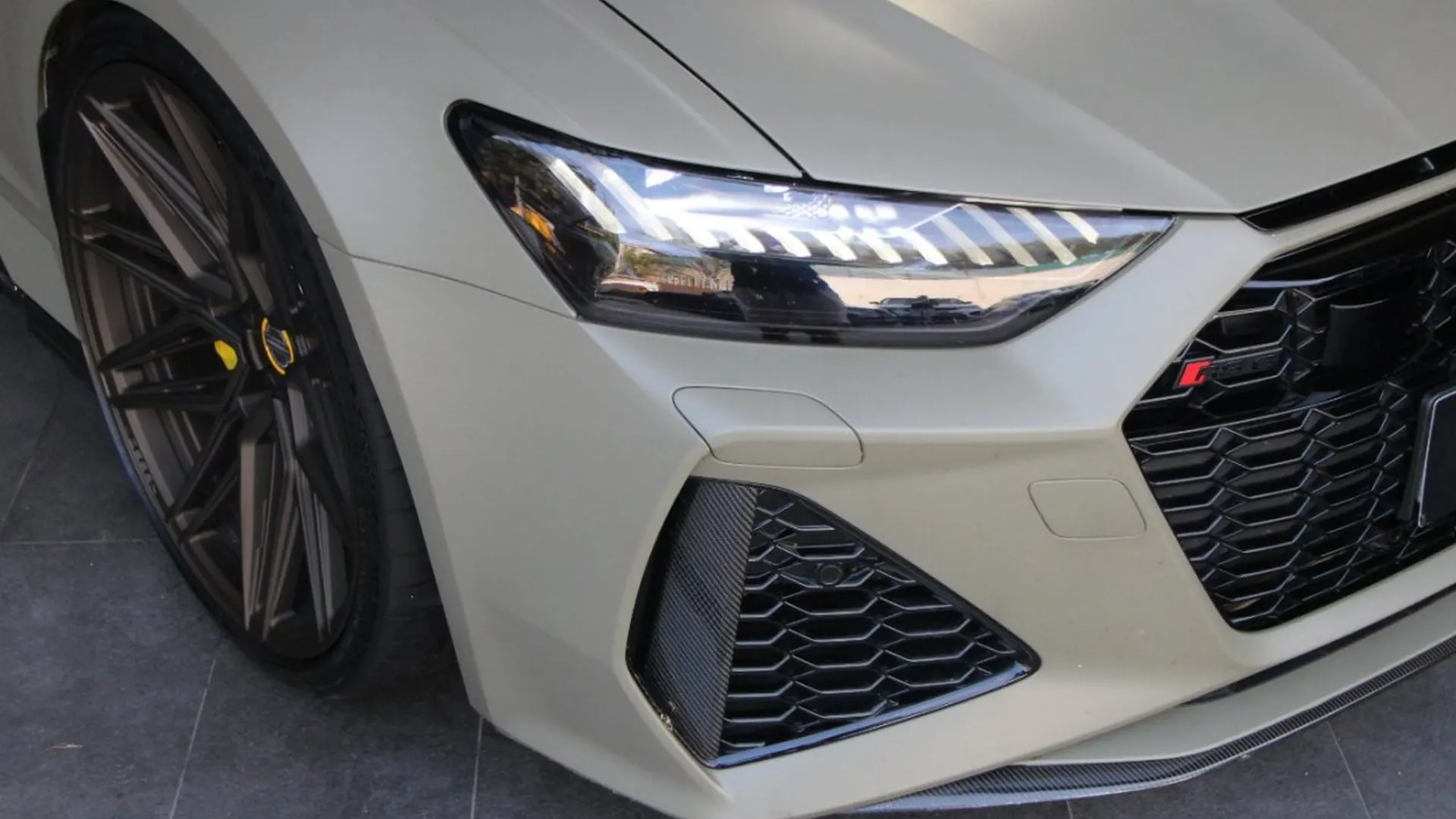Audi RS6 — photo 3