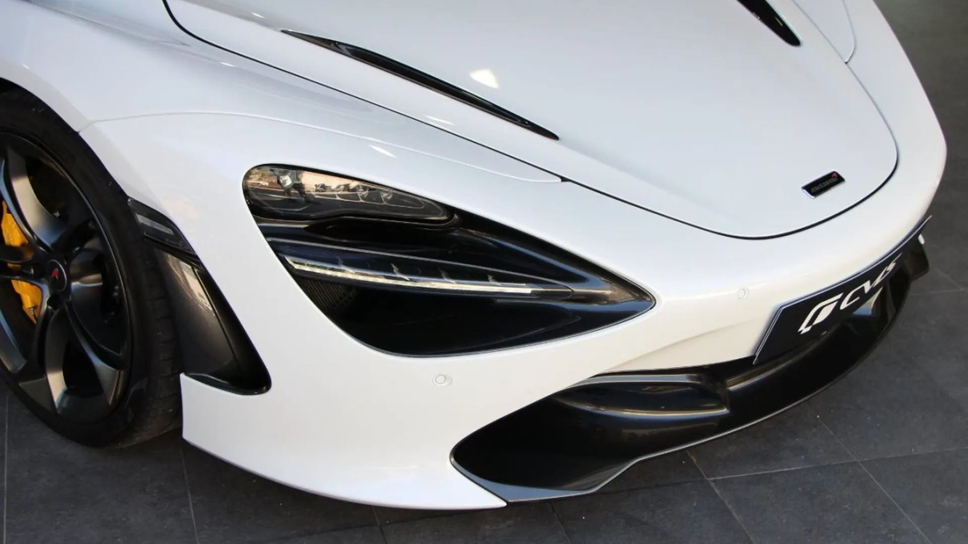 McLaren 720S — photo 3