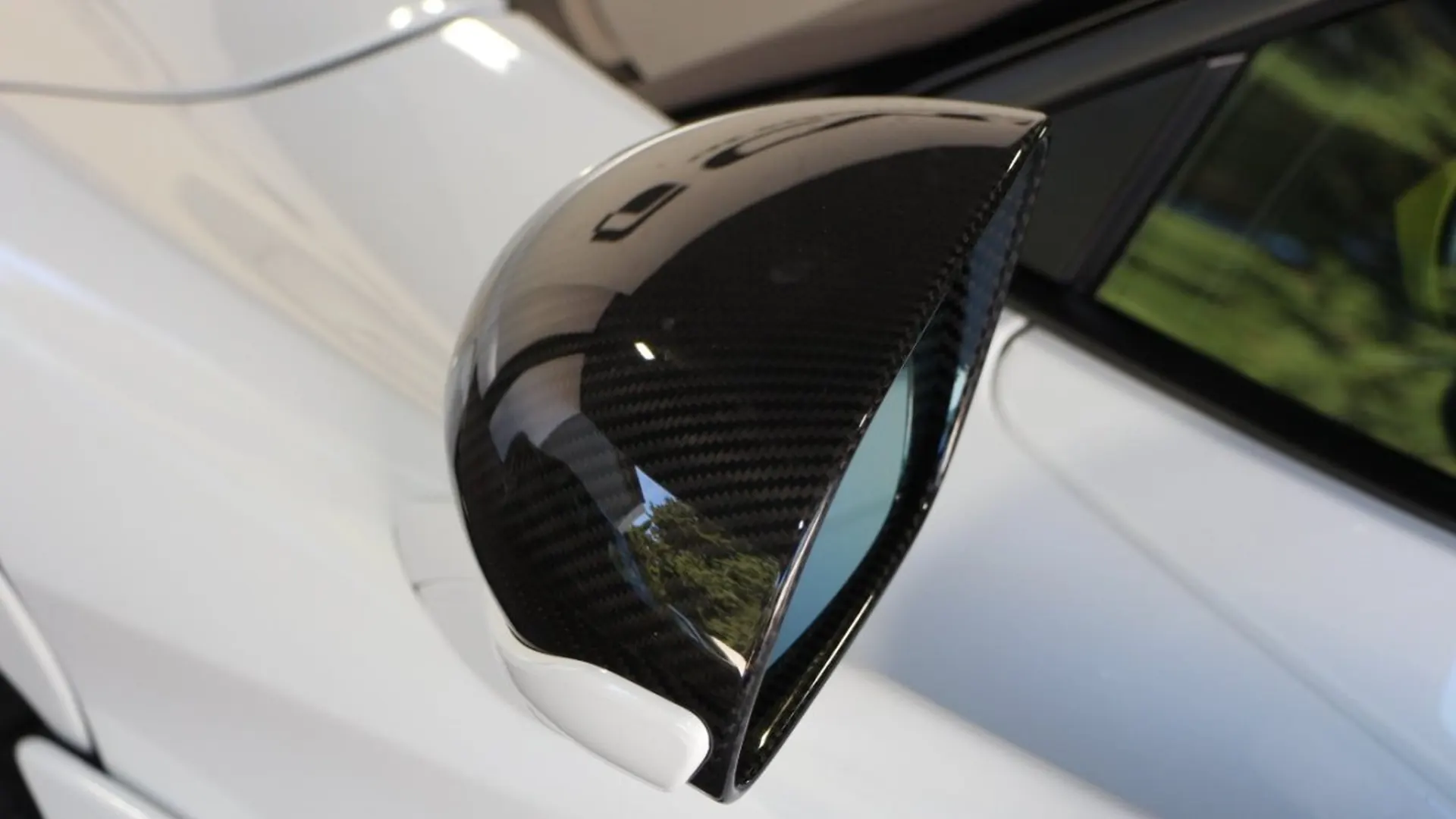 McLaren 720S — photo 24