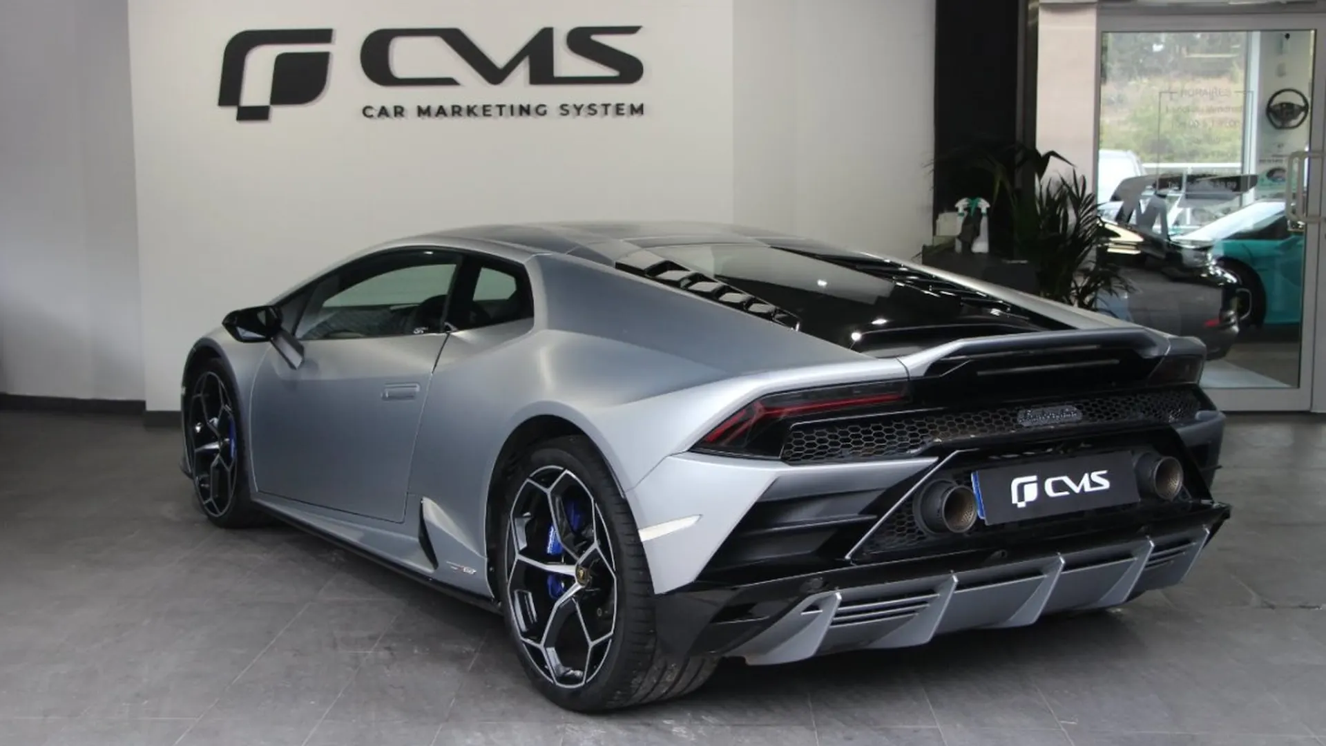 Lamborghini Huracan — photo 5