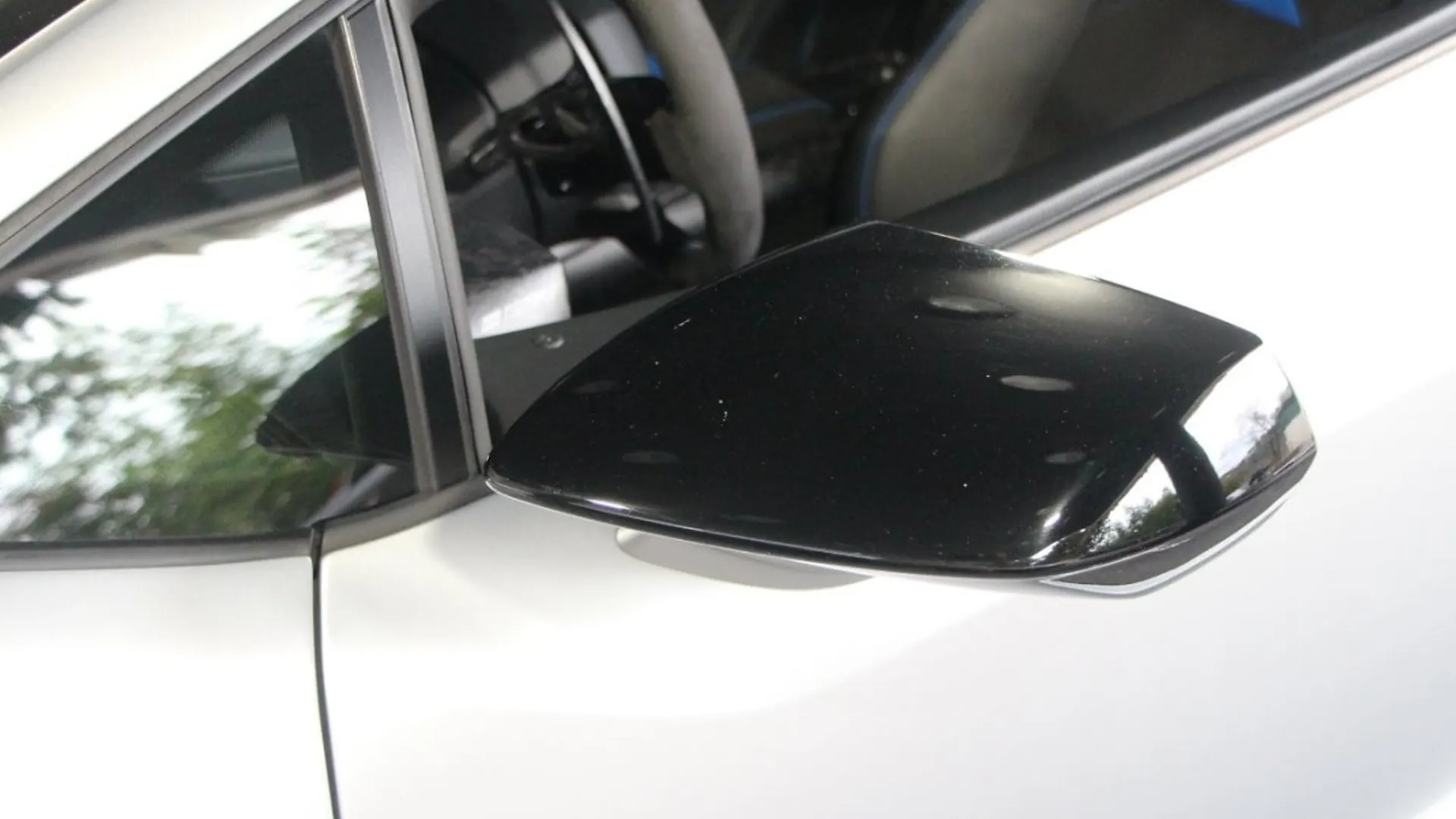 Lamborghini Huracan — photo 35