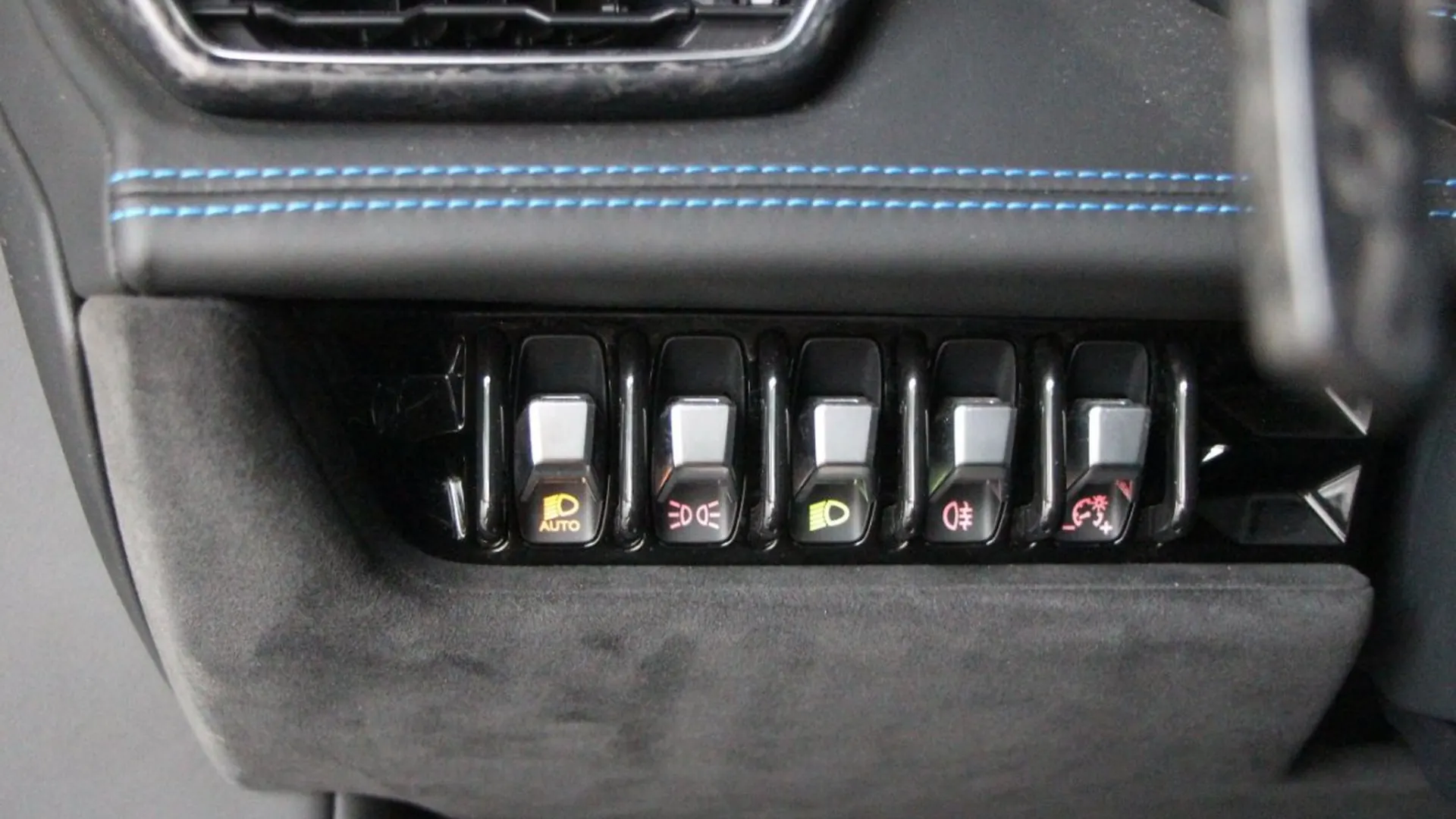 Lamborghini Huracan — photo 22