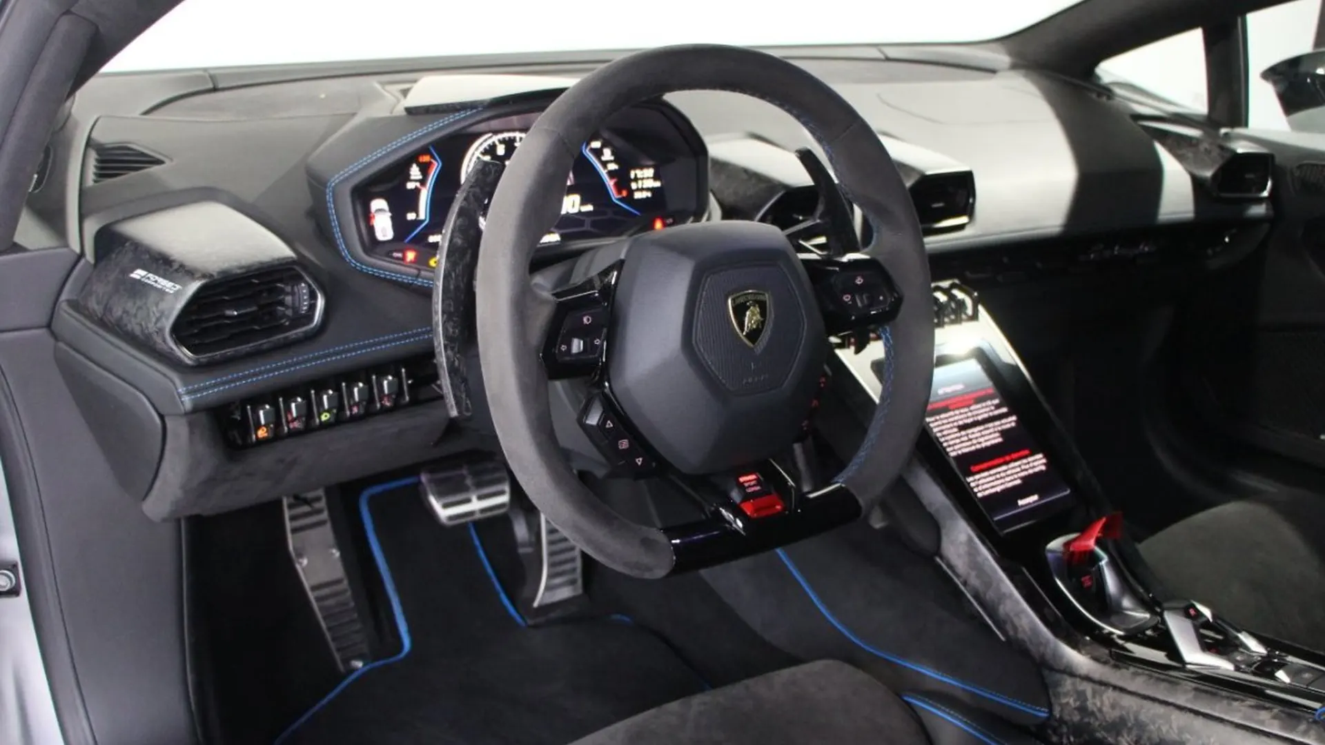 Lamborghini Huracan — photo 9