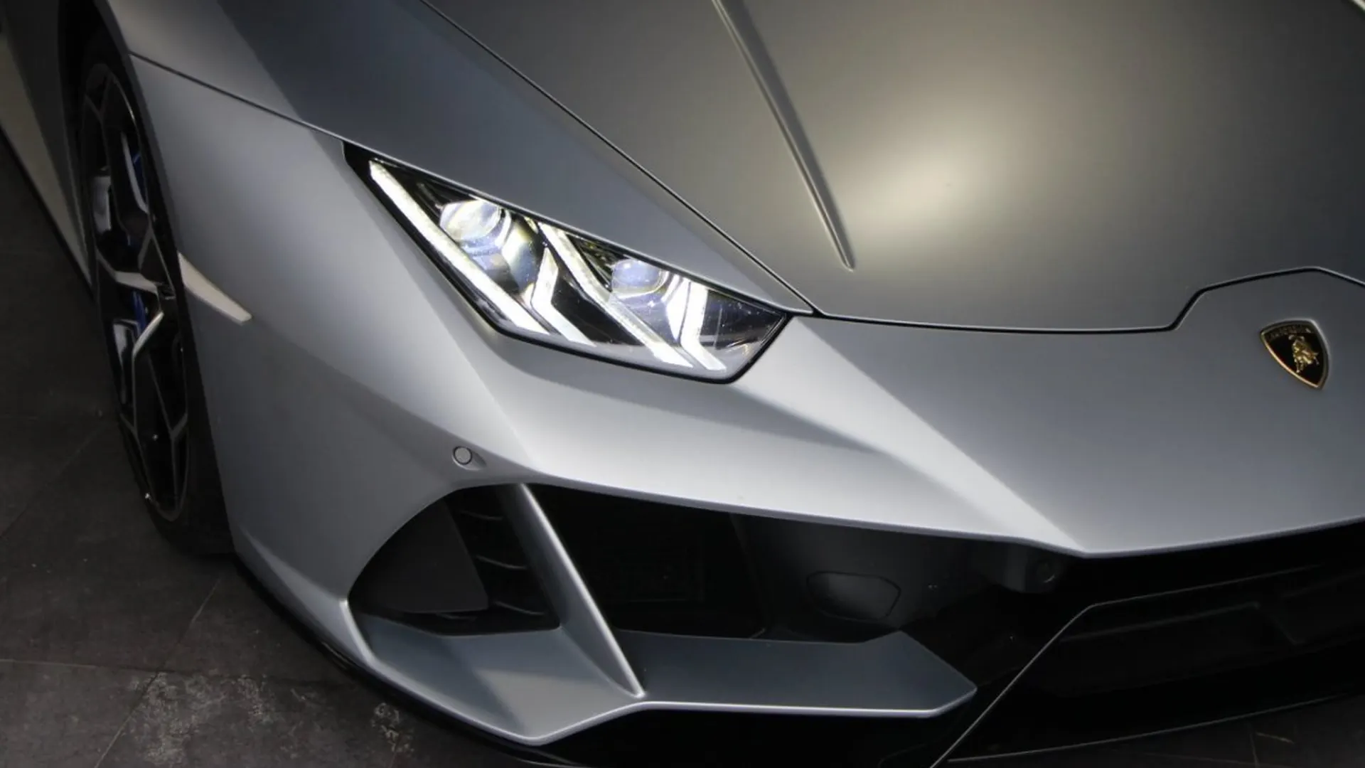 Lamborghini Huracan — photo 3