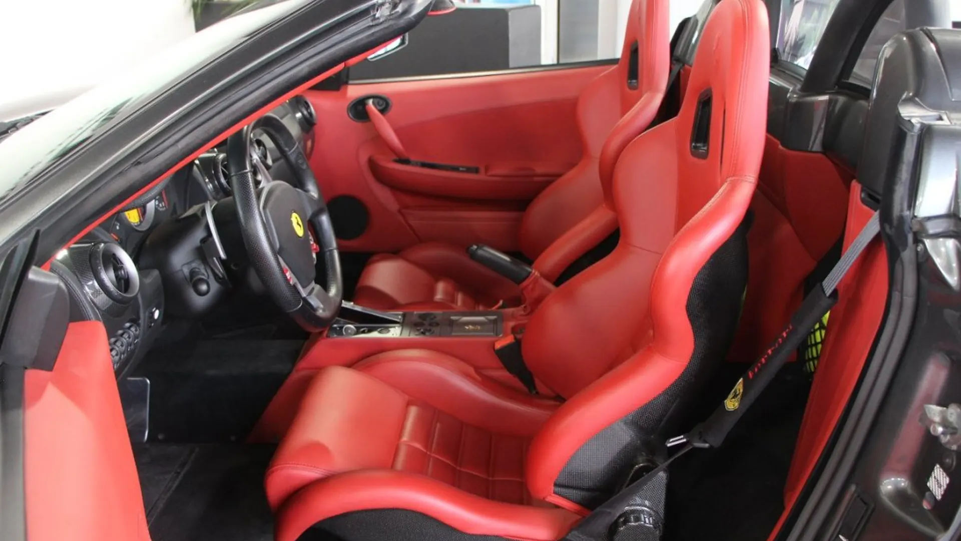 Ferrari F430 — photo 9