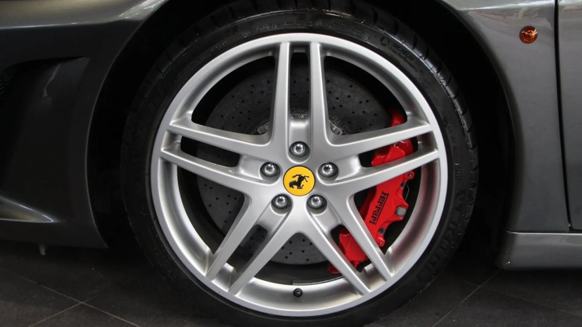 Ferrari F430 — photo 6