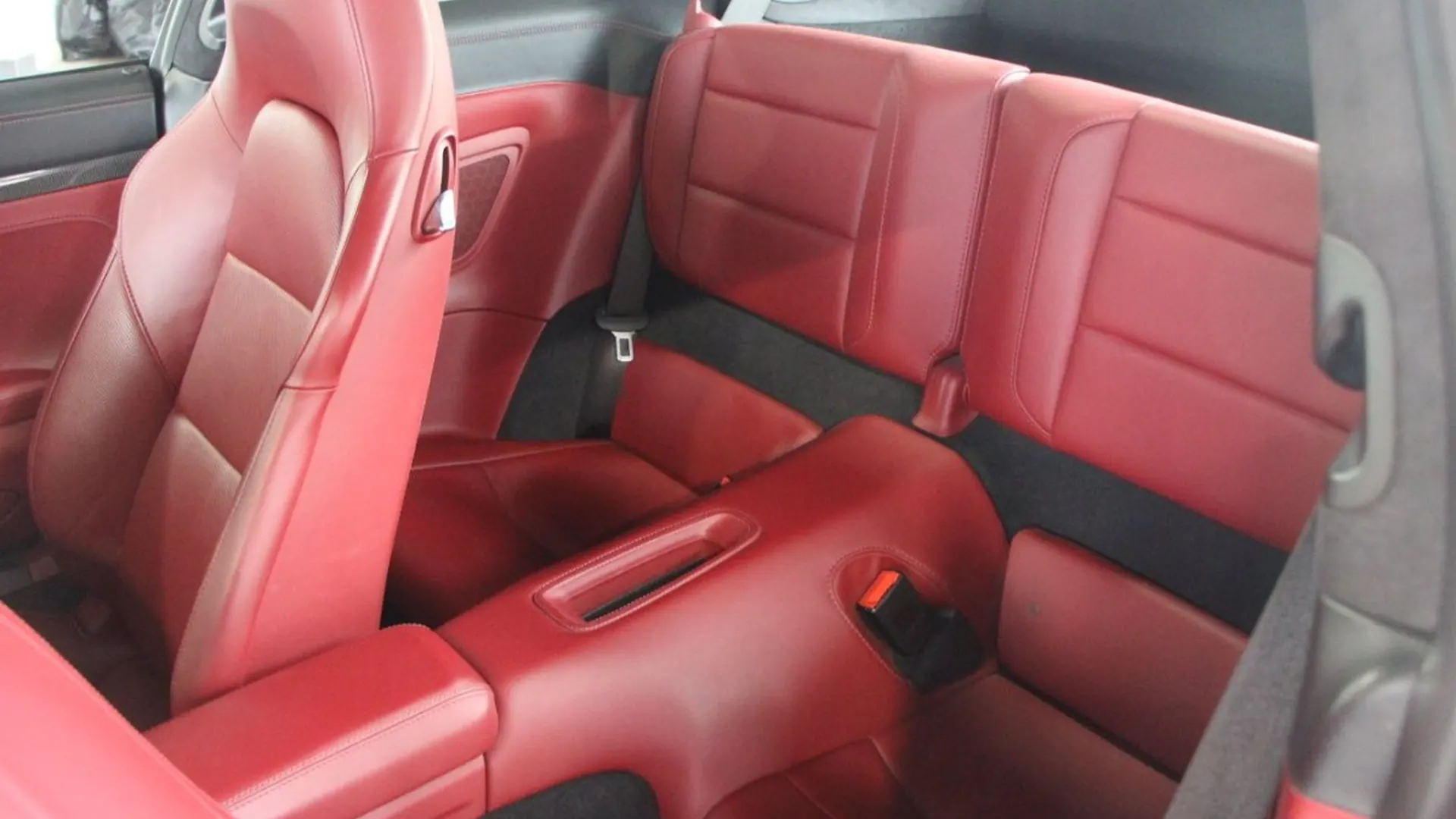Porsche 911 — photo 32