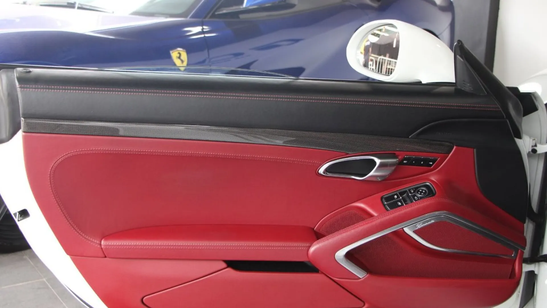 Porsche 911 — photo 11