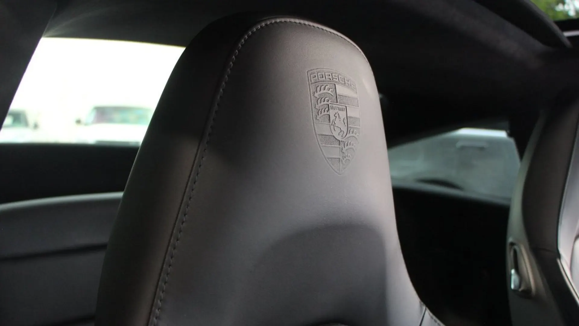 Porsche 911 — photo 20