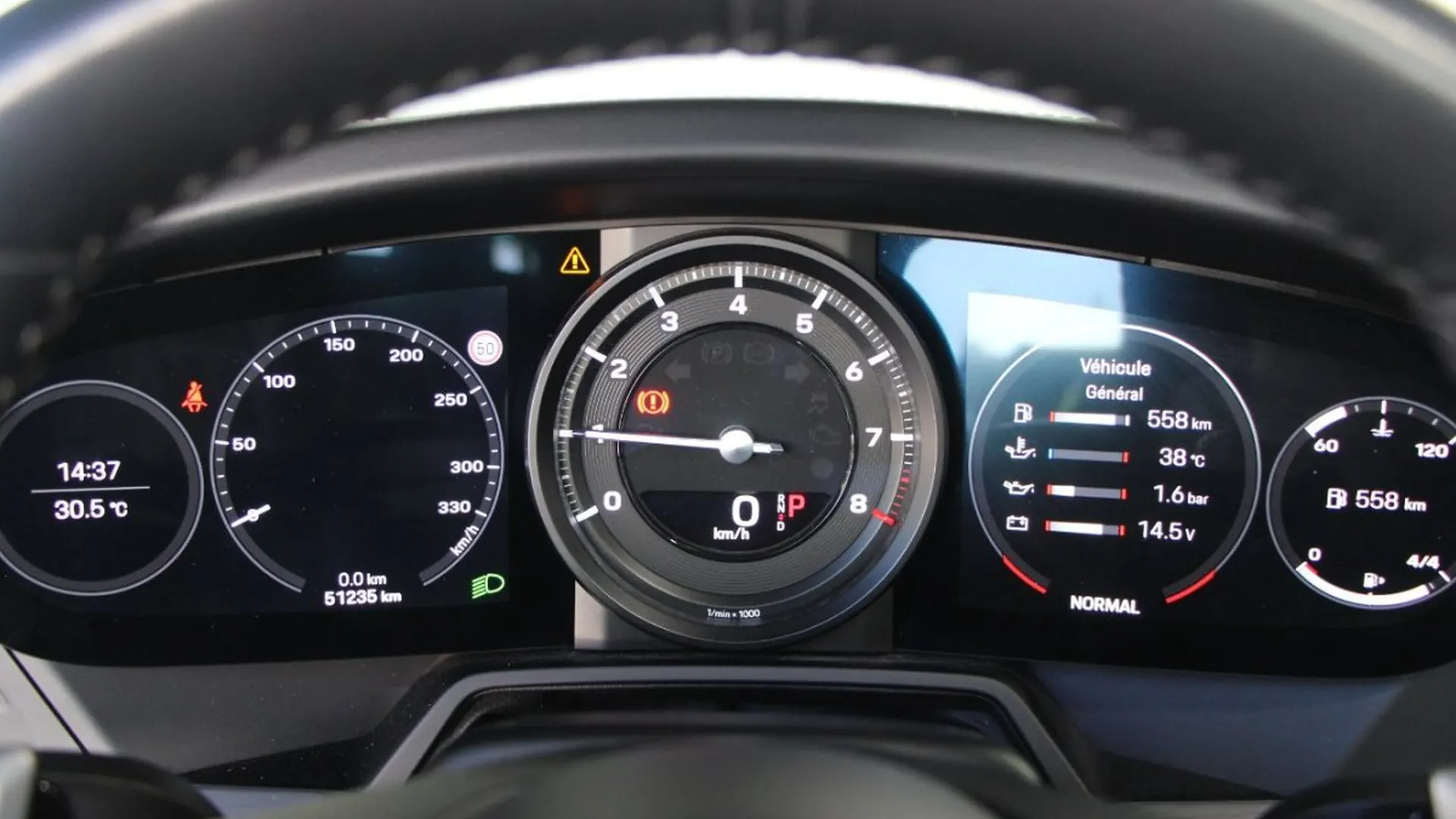Porsche 911 — photo 18