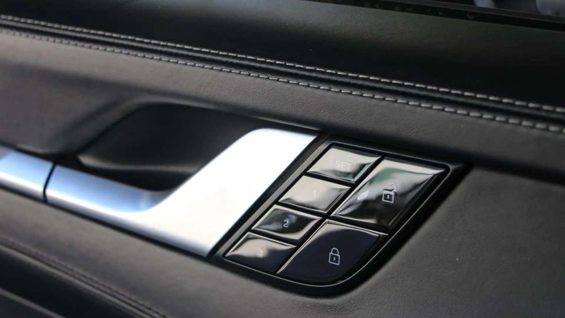 Porsche 911 — photo 12