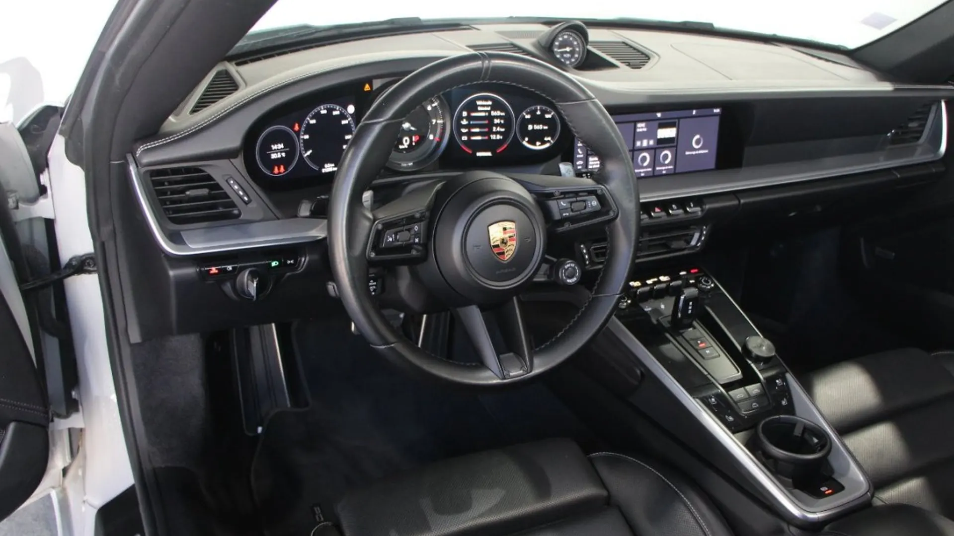 Porsche 911 — photo 7