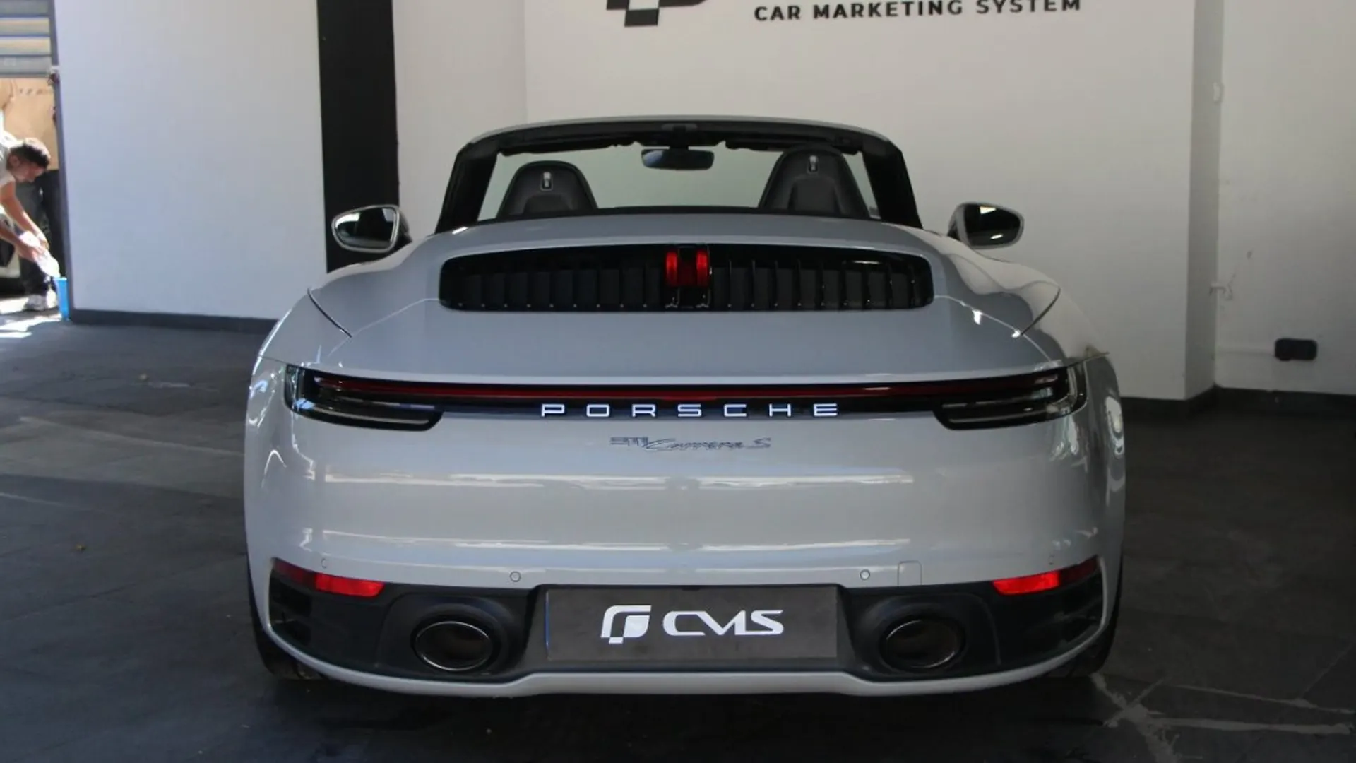 Porsche 911 — photo 5