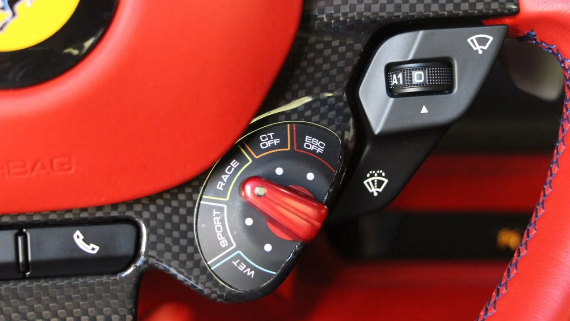 Ferrari F8 — photo 25