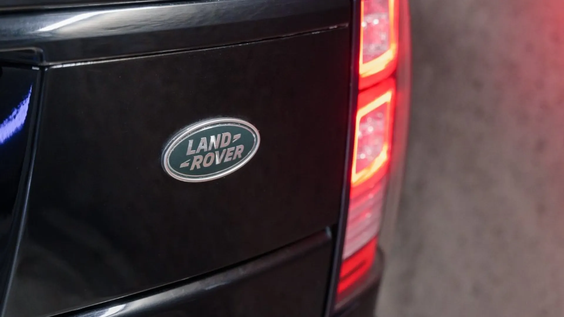 Land Rover Range Rover — photo 17