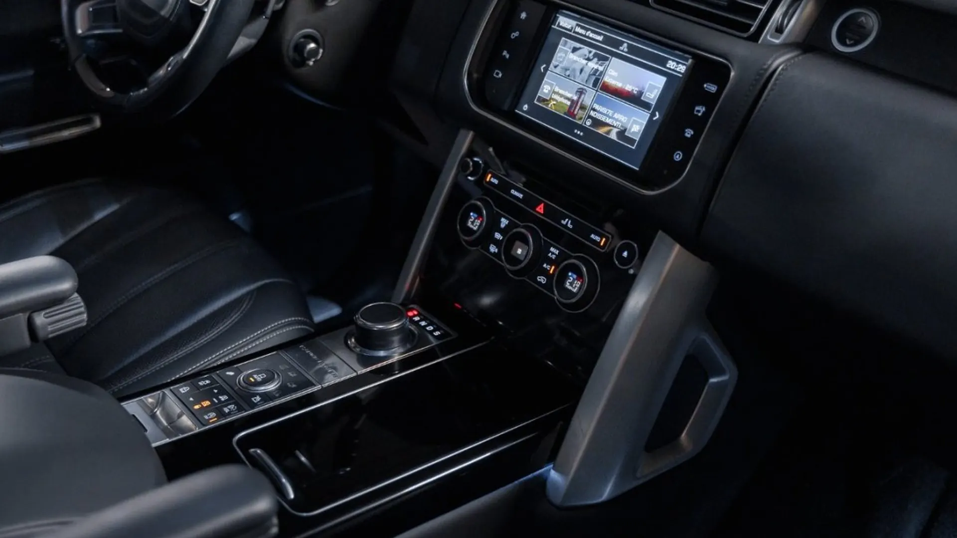 Land Rover Range Rover — photo 31