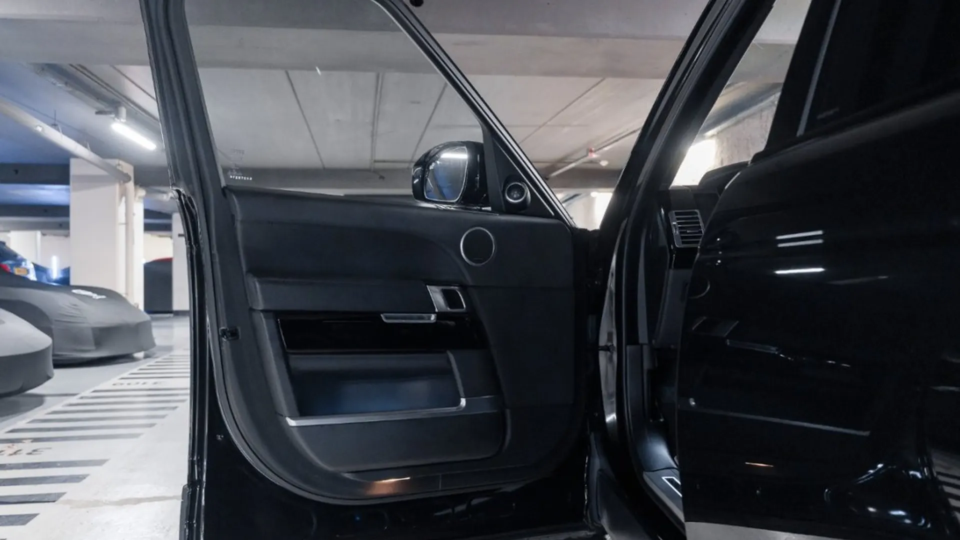 Land Rover Range Rover — photo 20