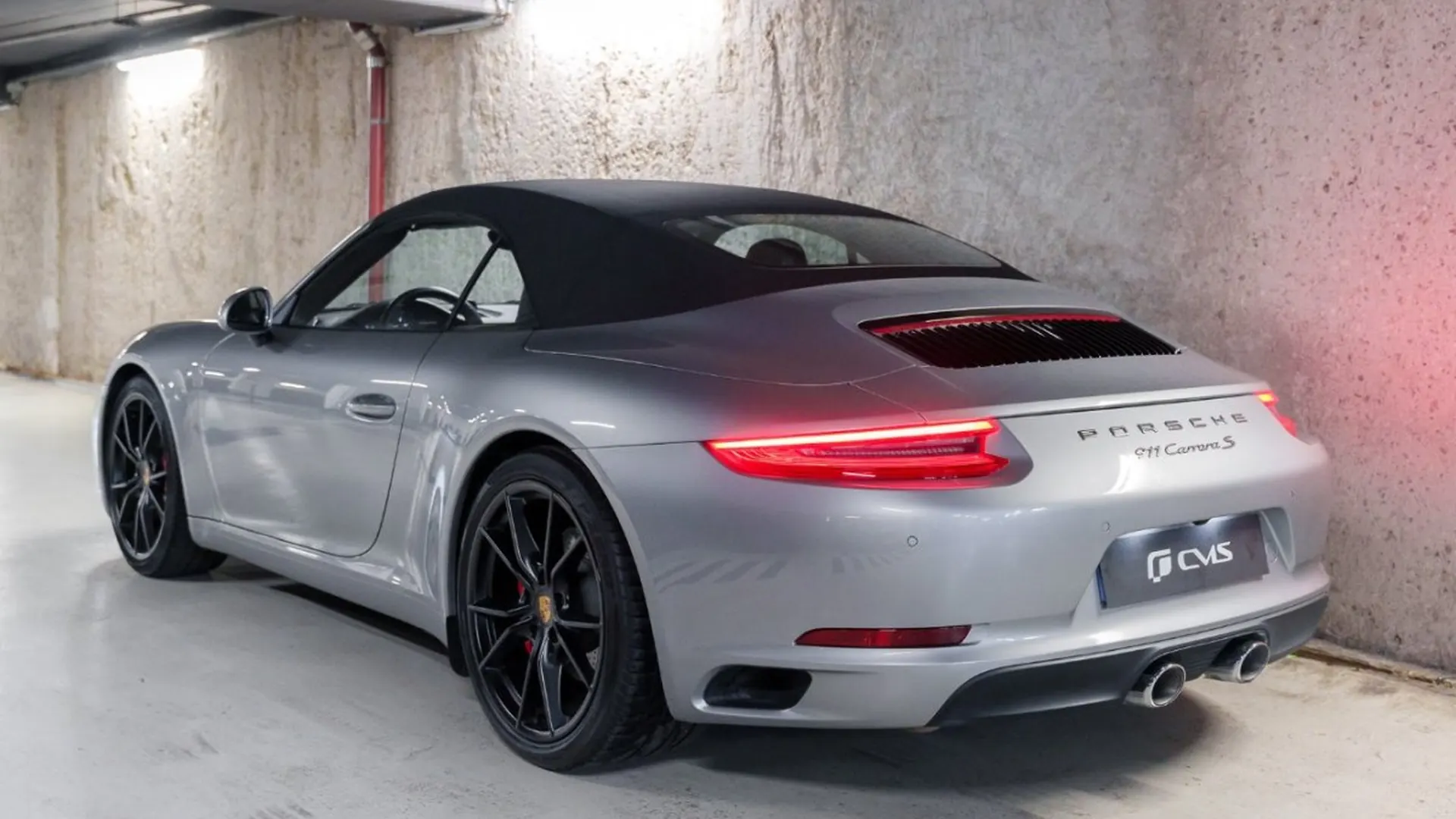 Porsche 911 — photo 13