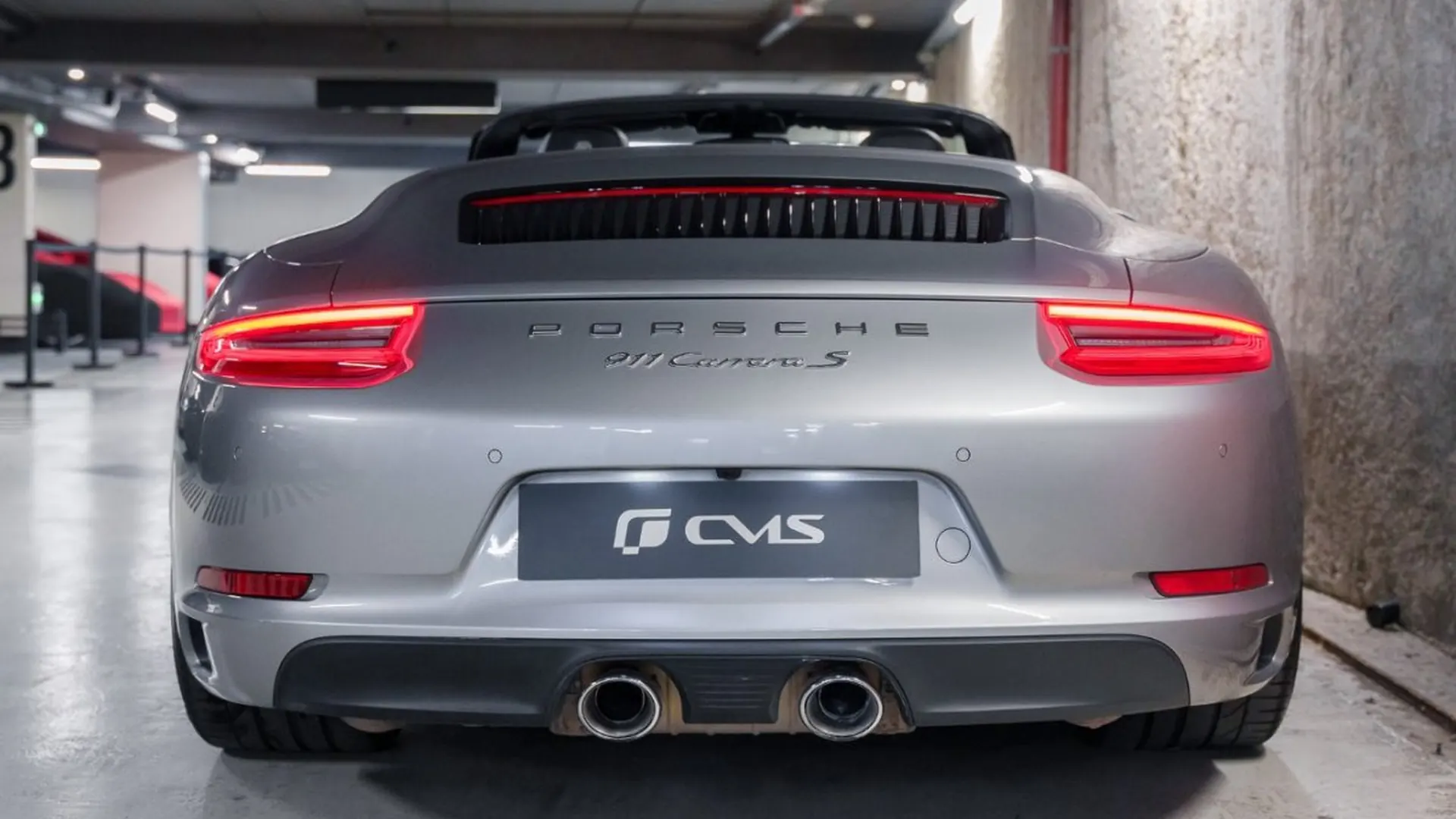 Porsche 911 — photo 21