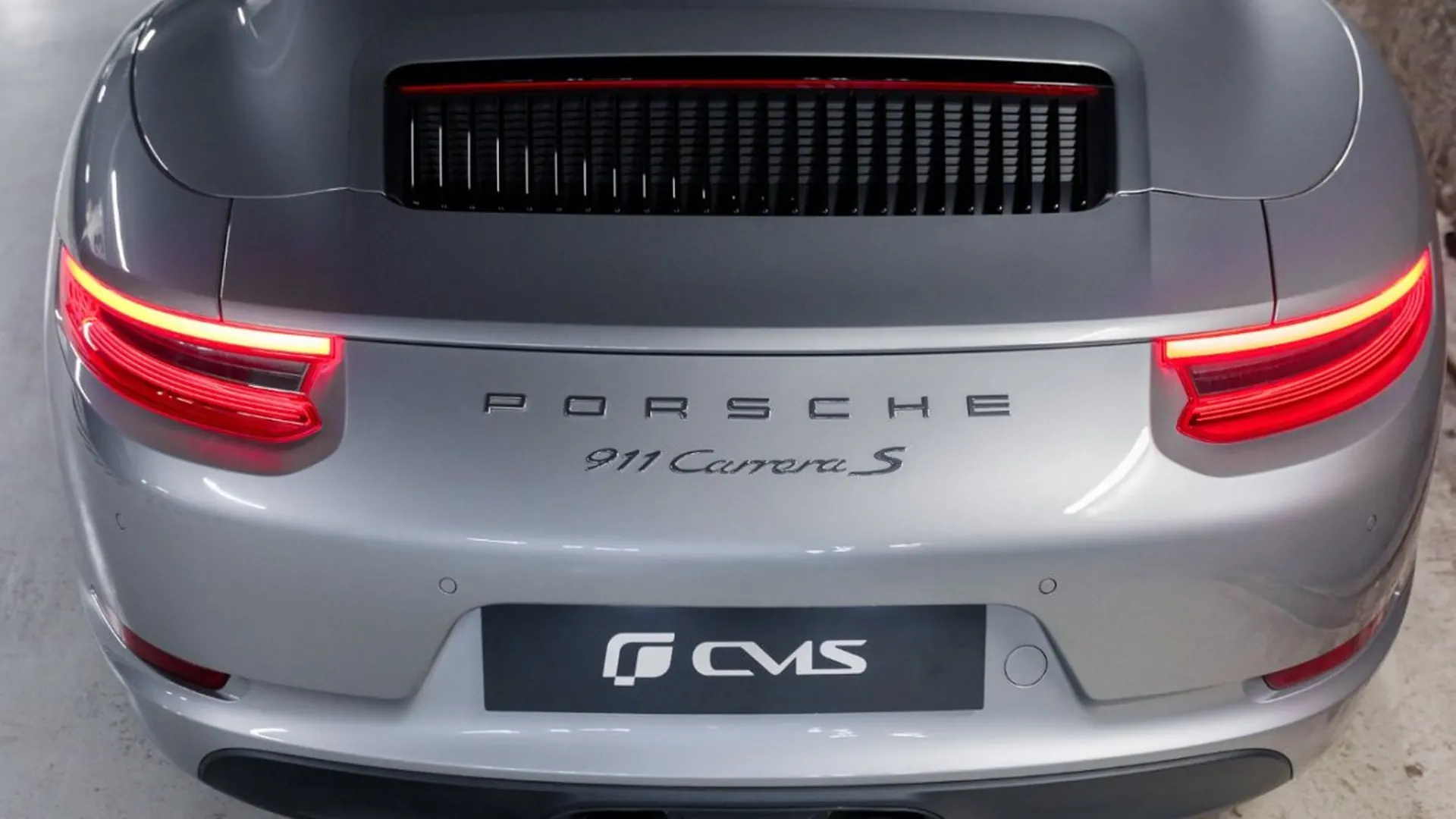 Porsche 911 — photo 22
