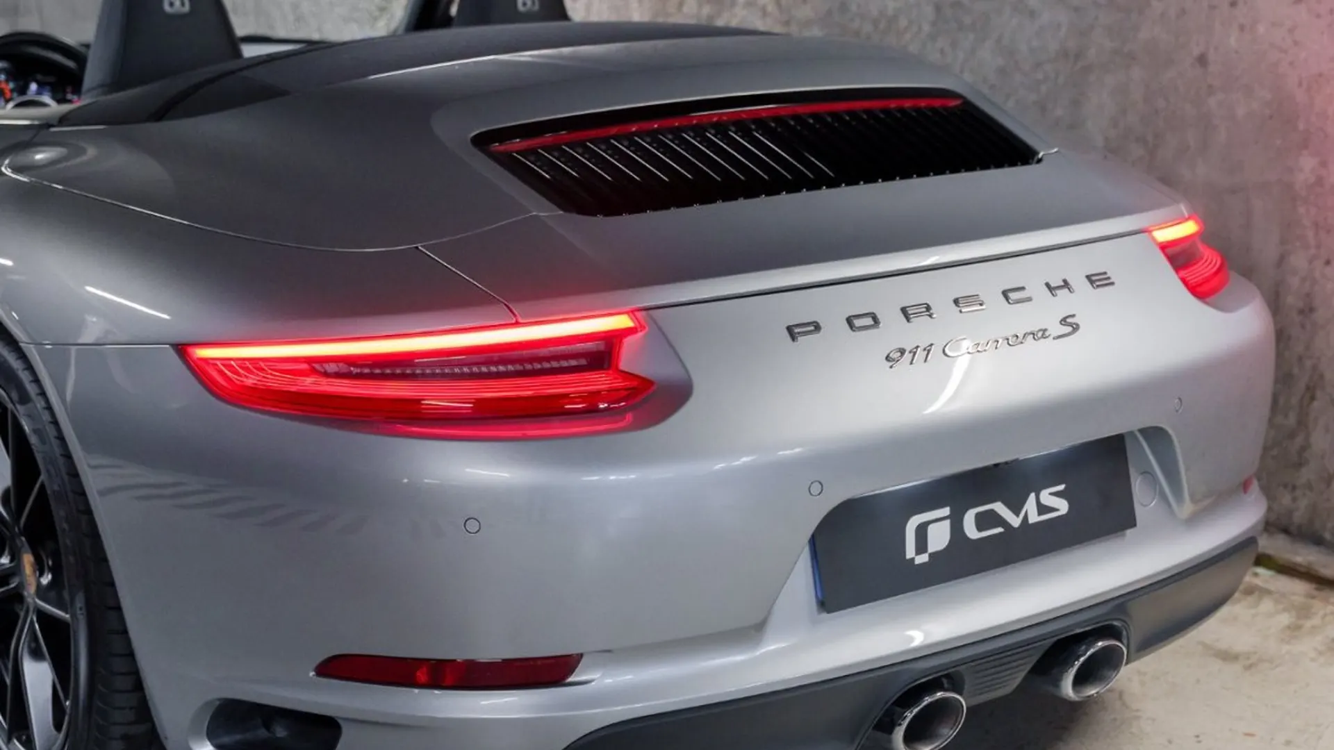 Porsche 911 — photo 17