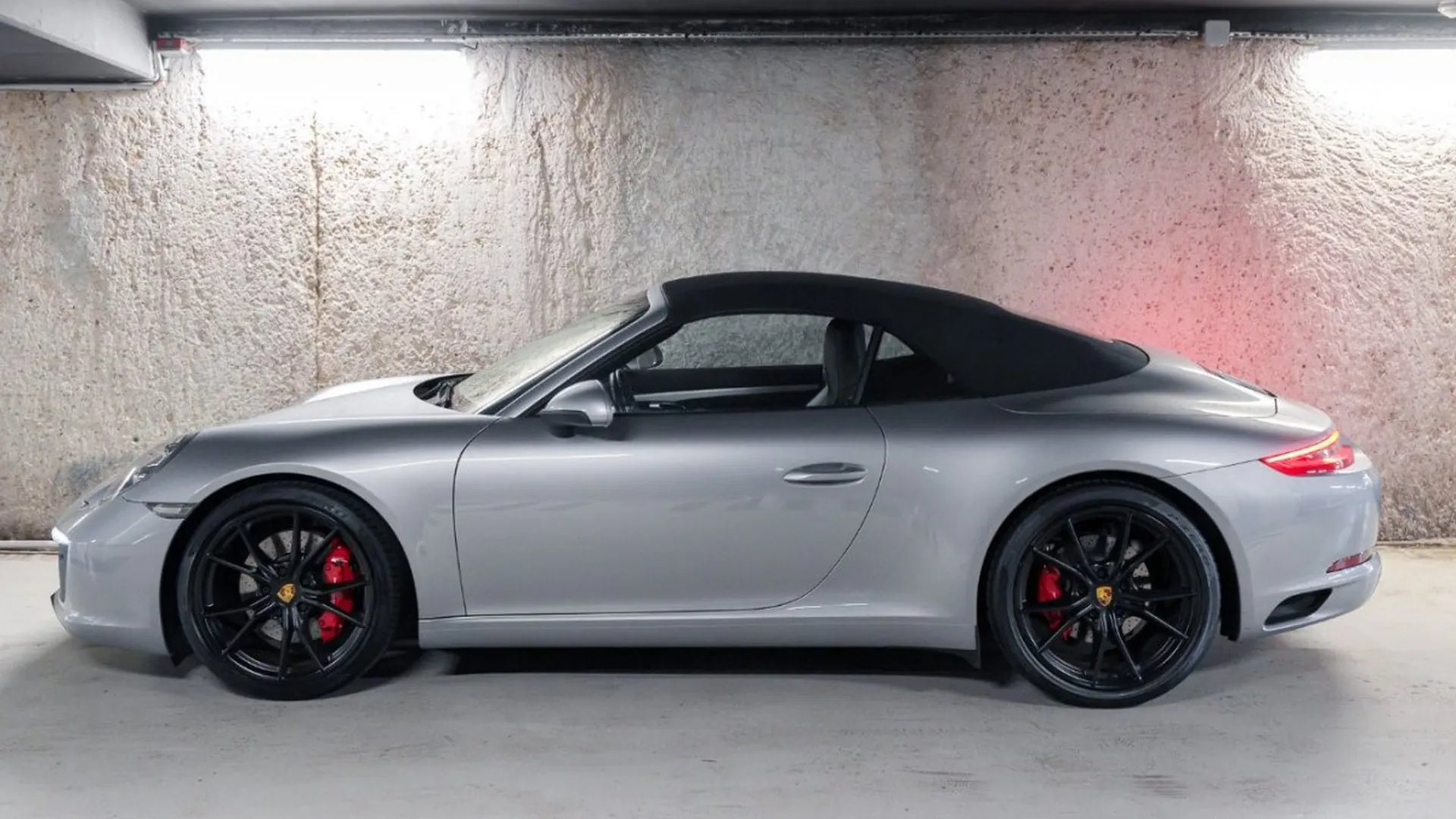 Porsche 911 — photo 9
