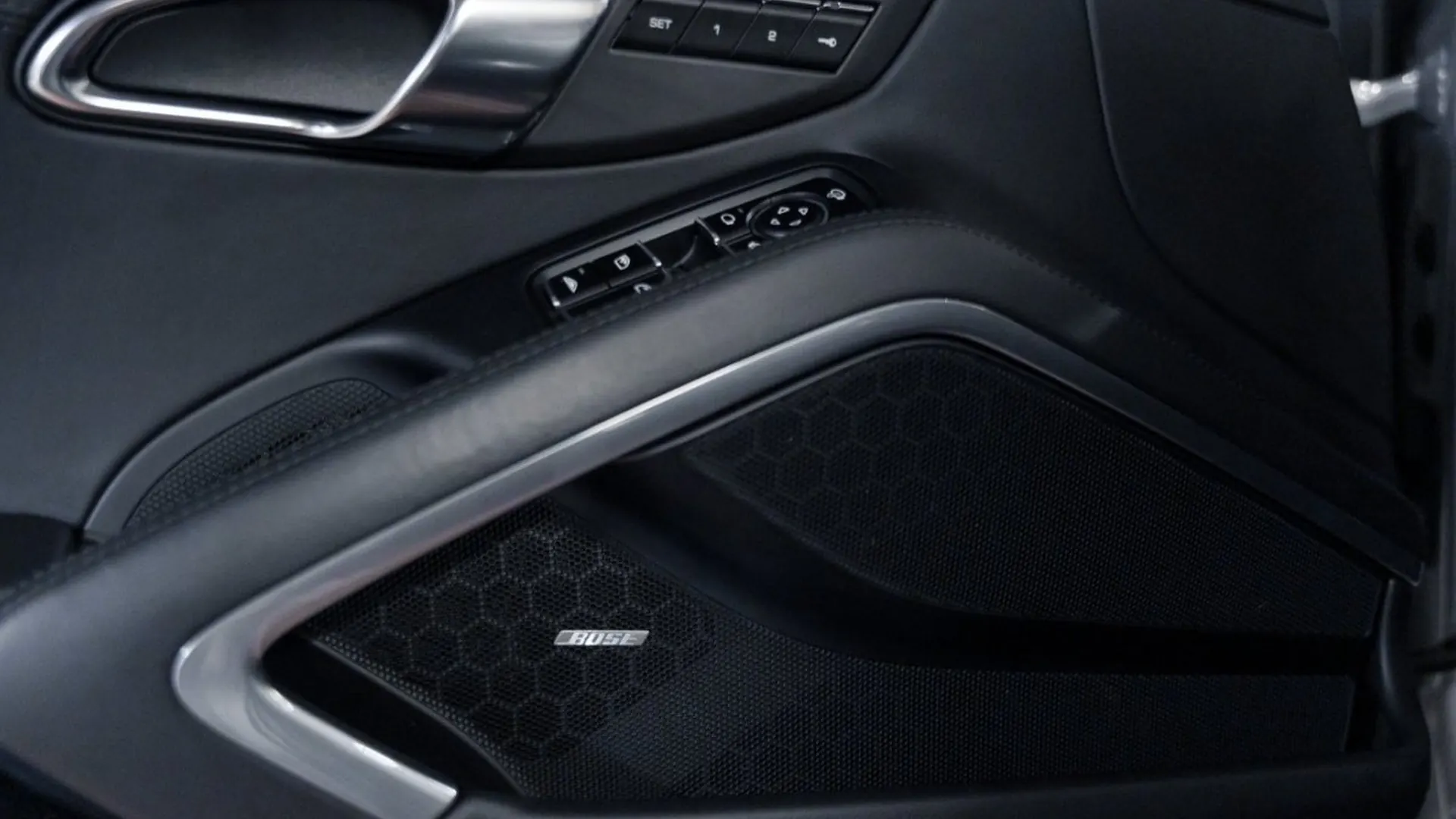Porsche 911 — photo 24