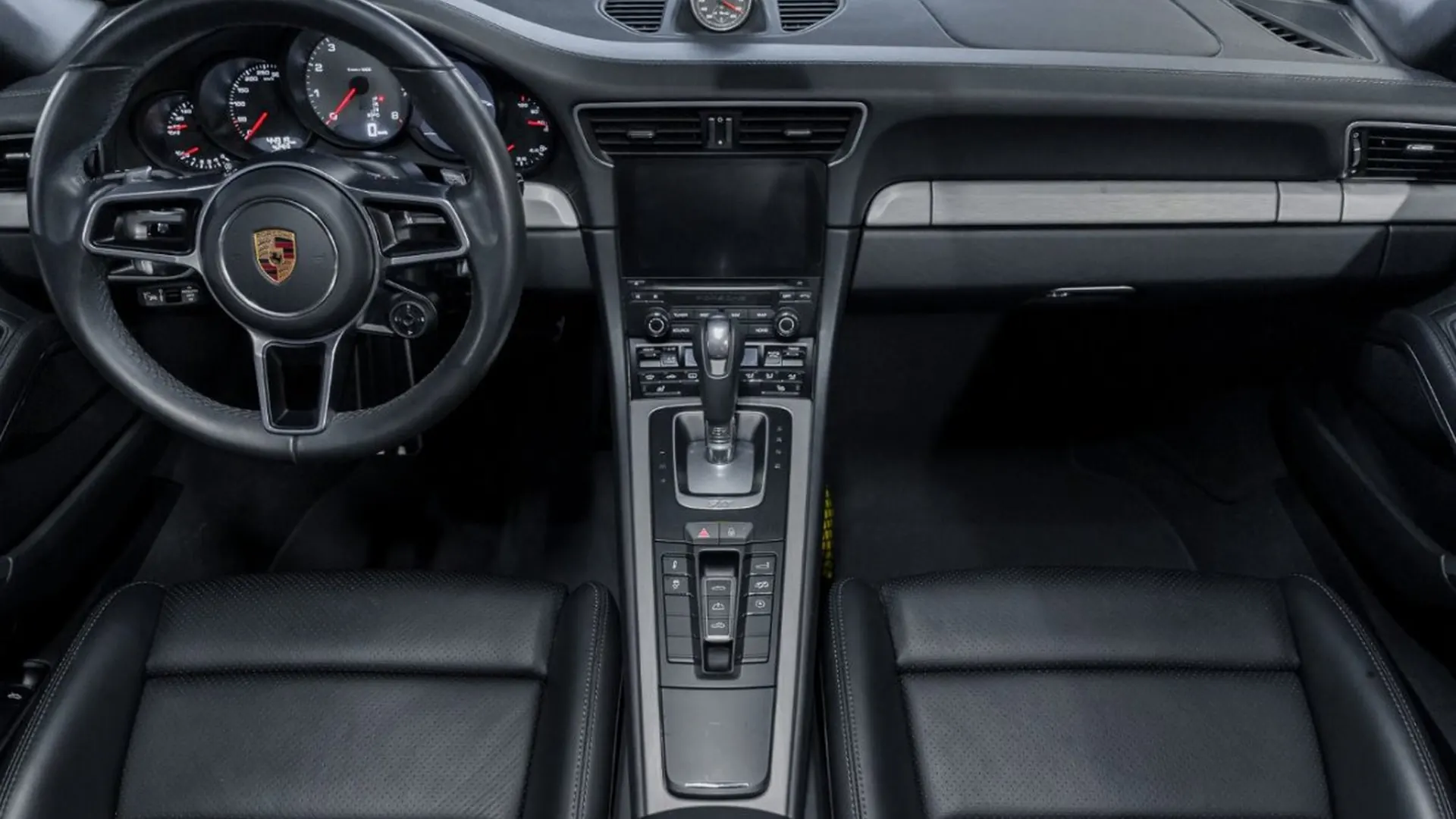 Porsche 911 — photo 34