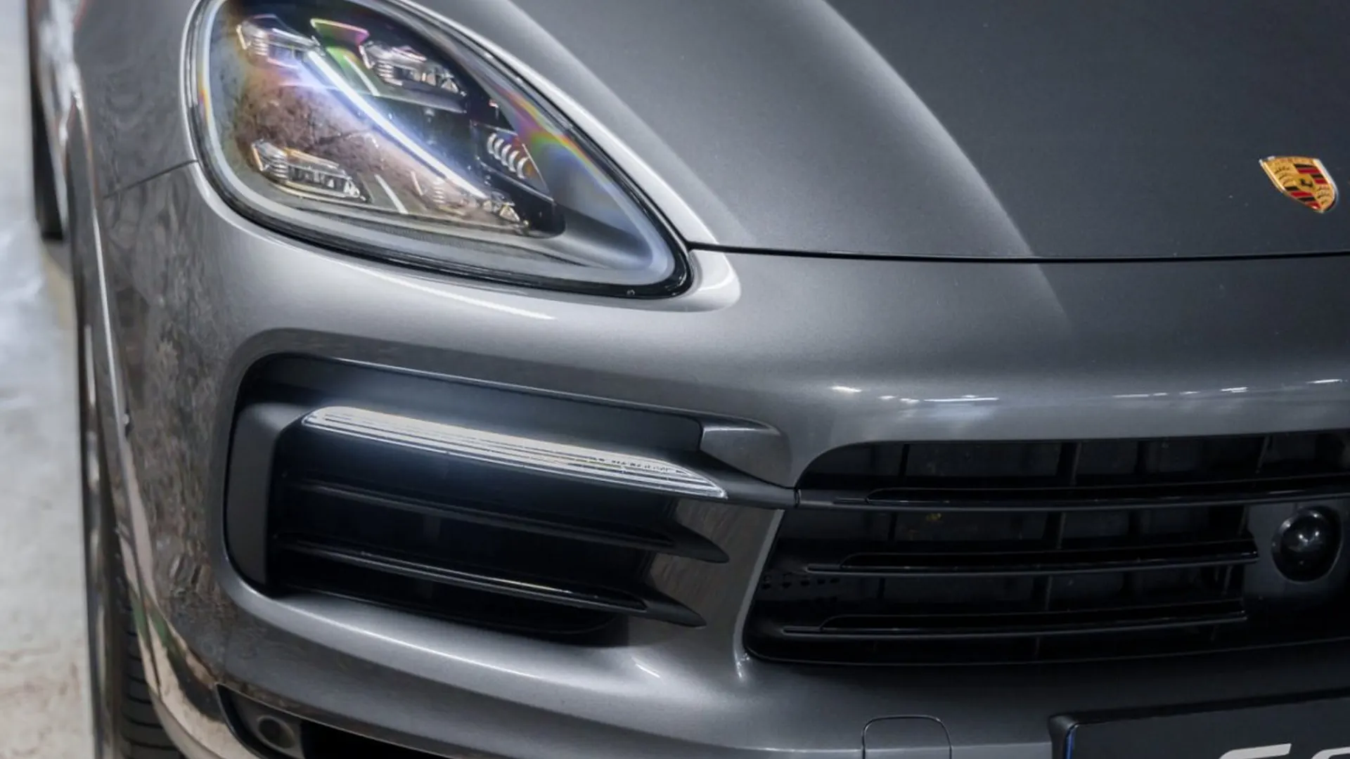 Porsche Cayenne — photo 10